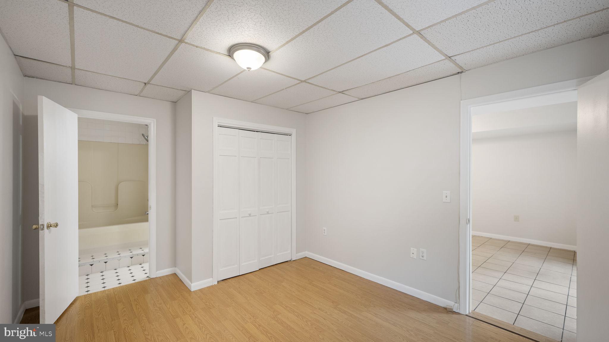 CHARLES TOWN - Residential