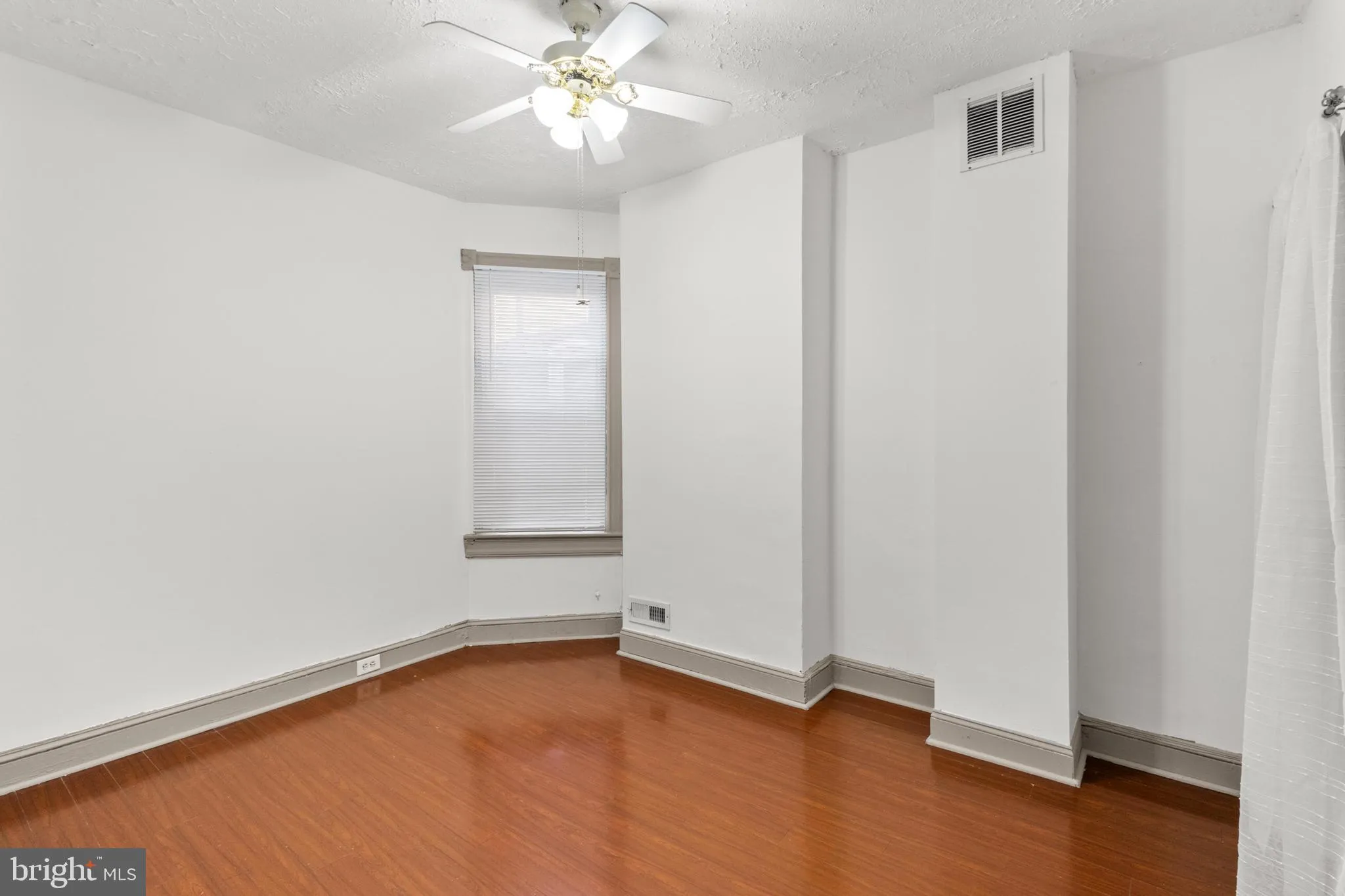 Baltimore, Maryland 21224, United States, 5 Bedrooms Bedrooms, ,4 BathroomsBathrooms,Residential,Active,165512