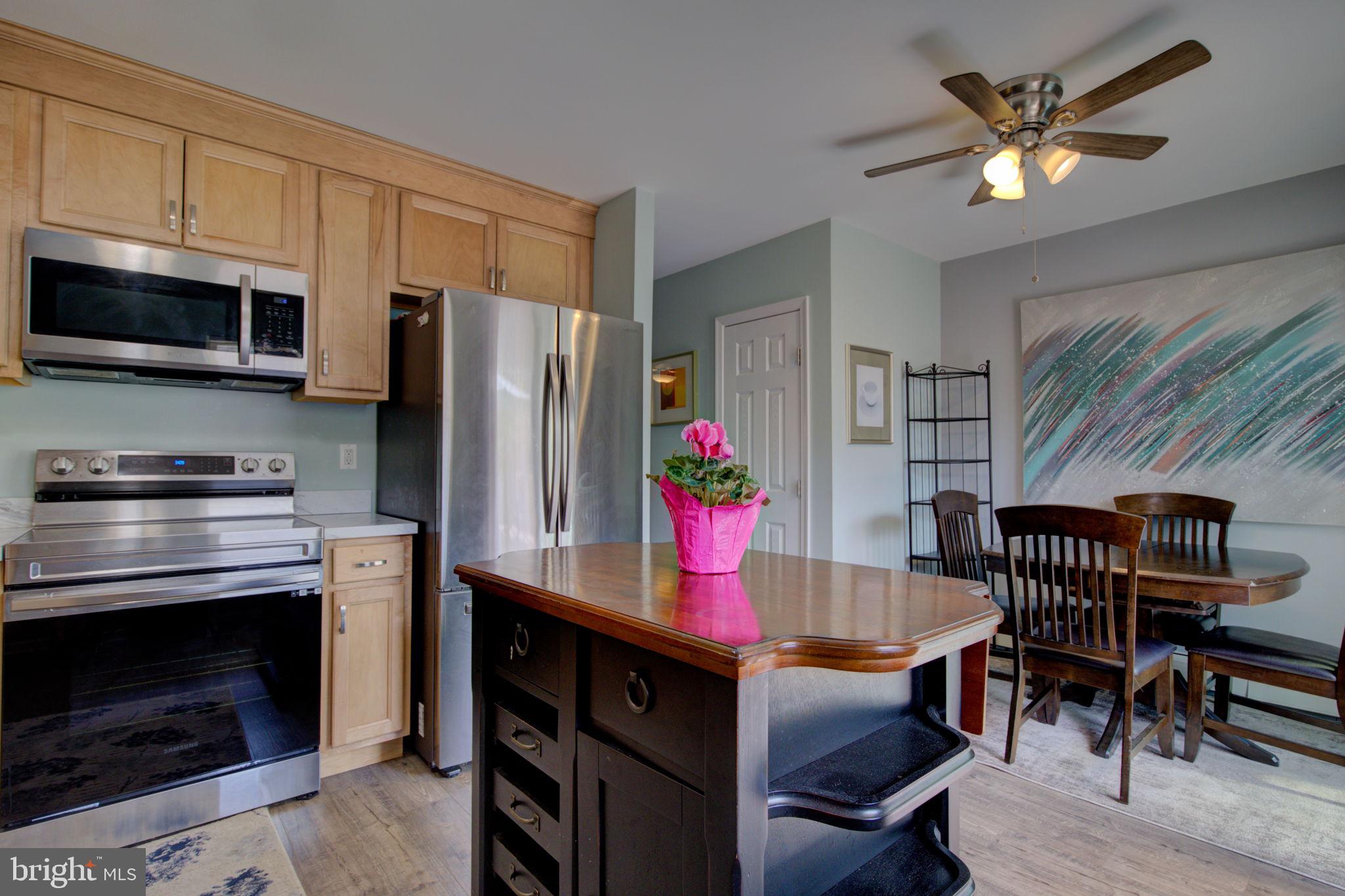 WALNUT RIDGE ESTS - Residential