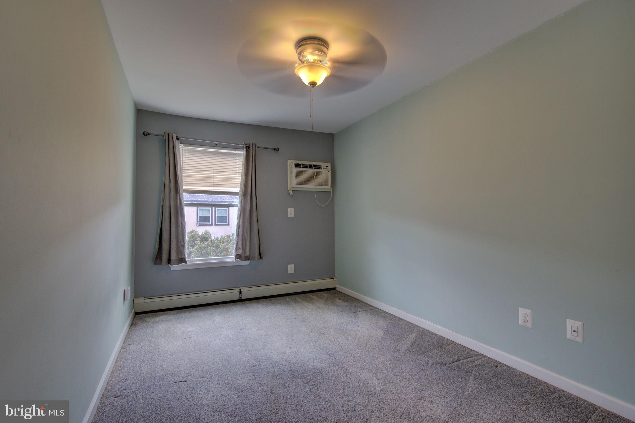 WALNUT RIDGE ESTS - Residential