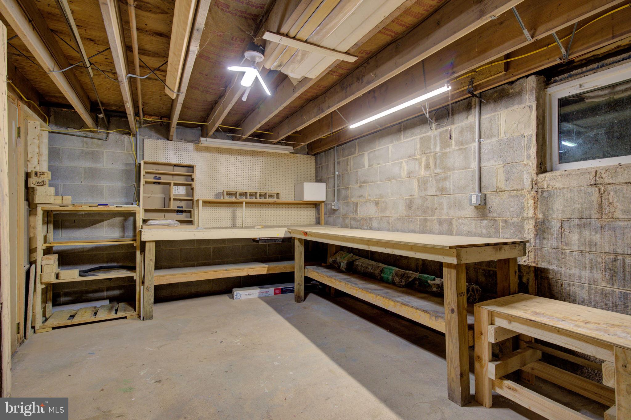 WALNUT RIDGE ESTS - Residential