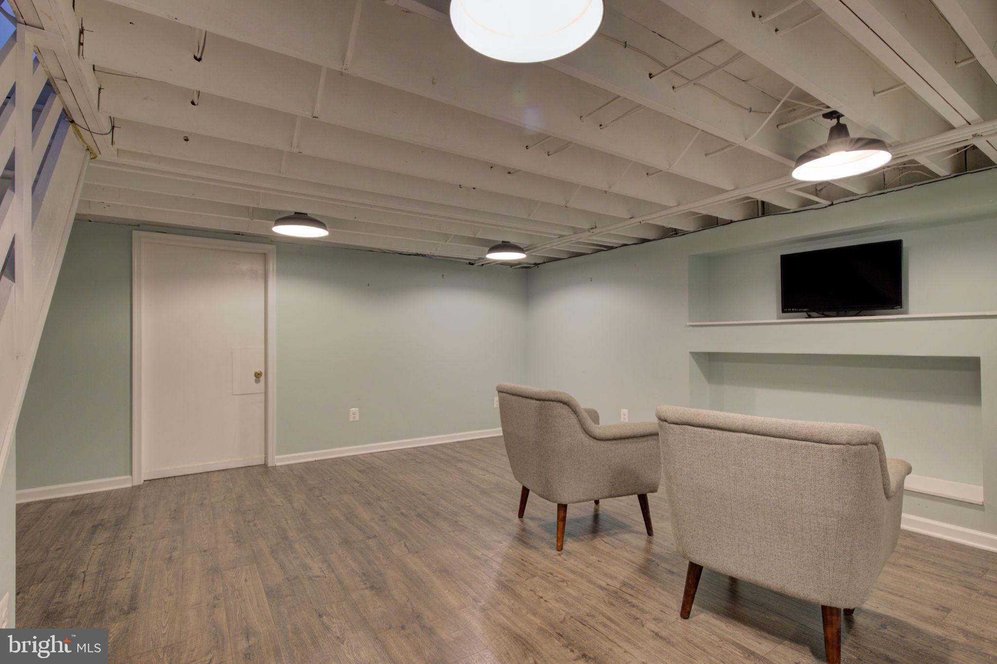 WALNUT RIDGE ESTS - Residential