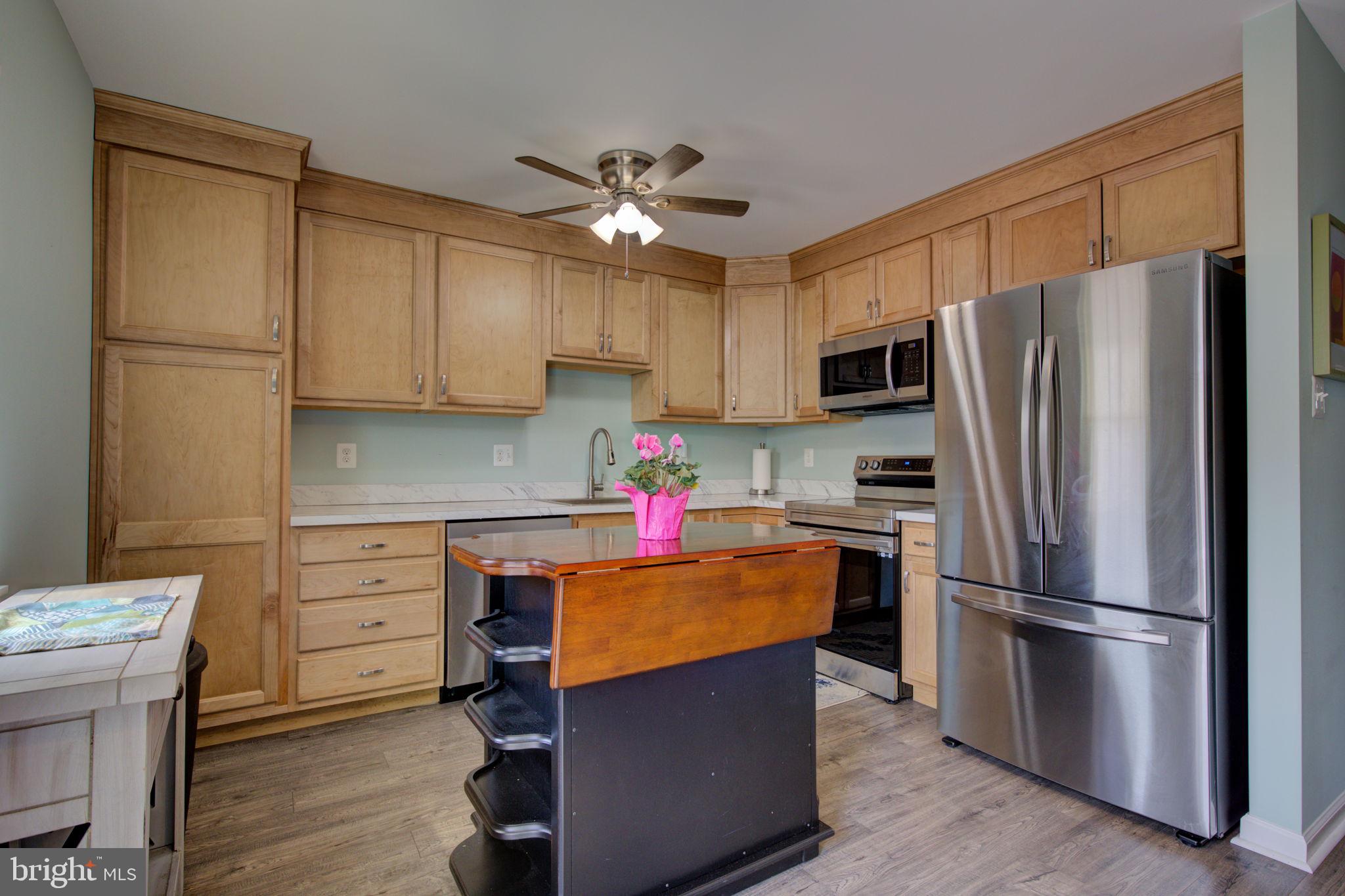 WALNUT RIDGE ESTS - Residential