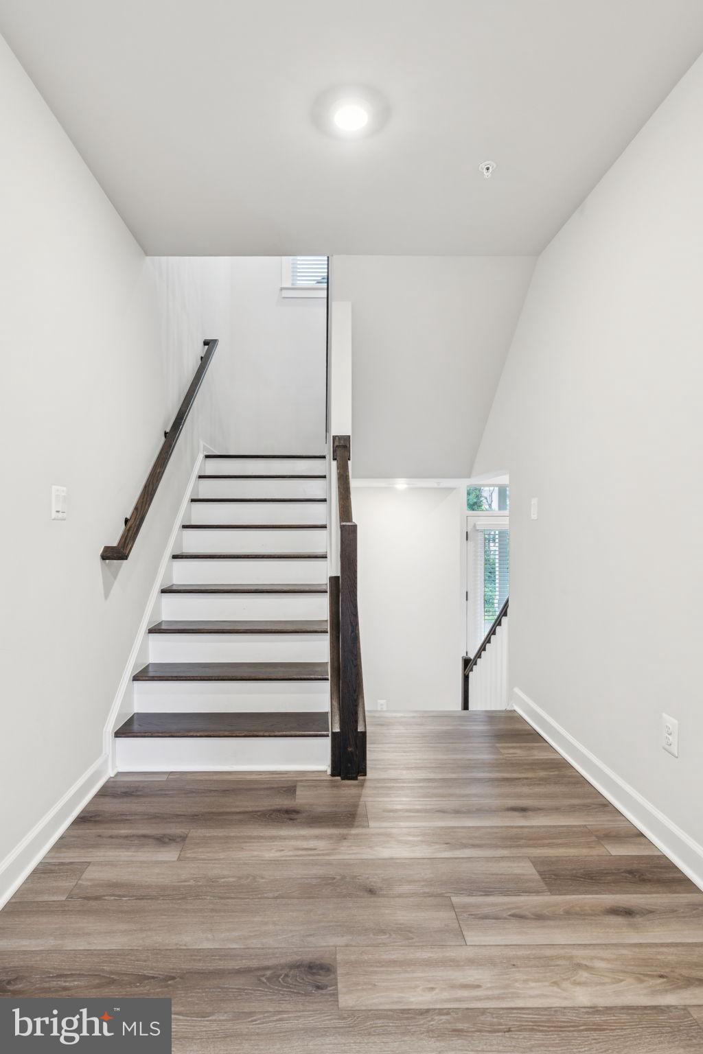 LONGVIEW RIDGE - Residential