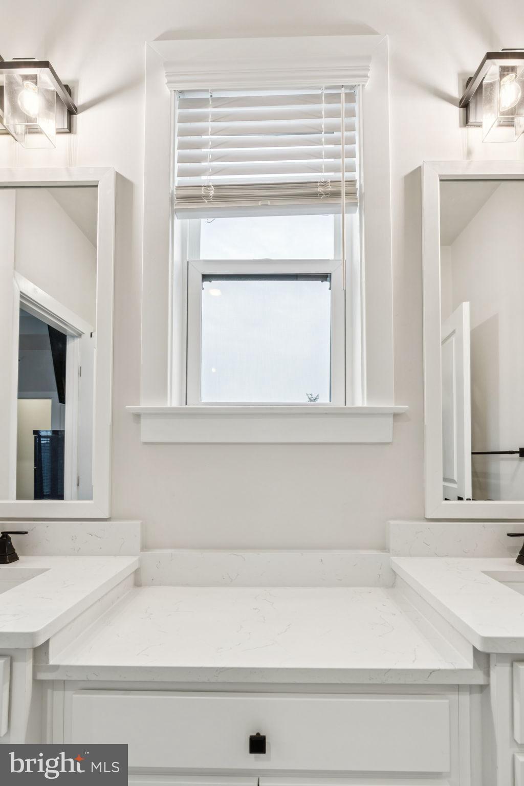 LONGVIEW RIDGE - Residential