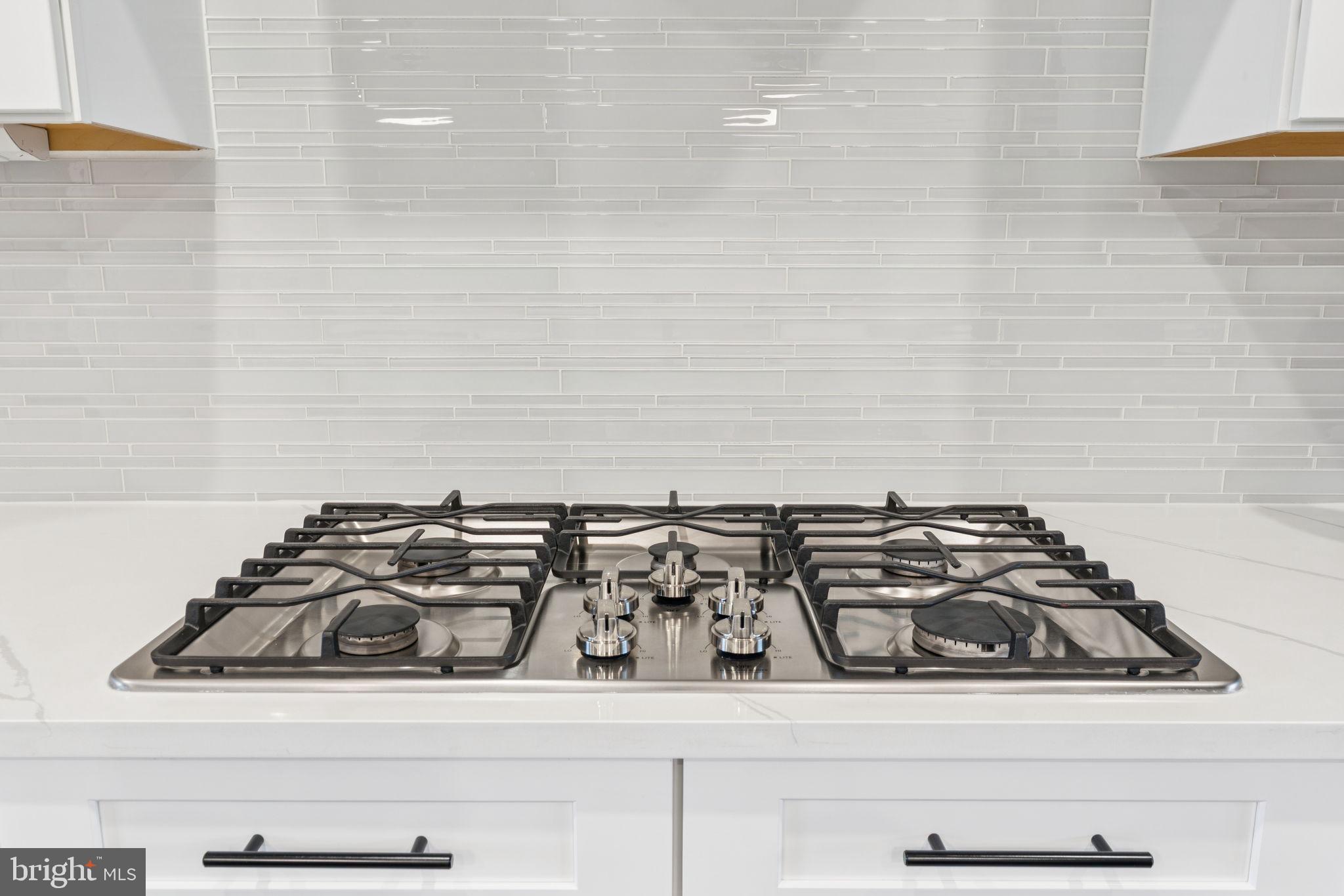 LONGVIEW RIDGE - Residential