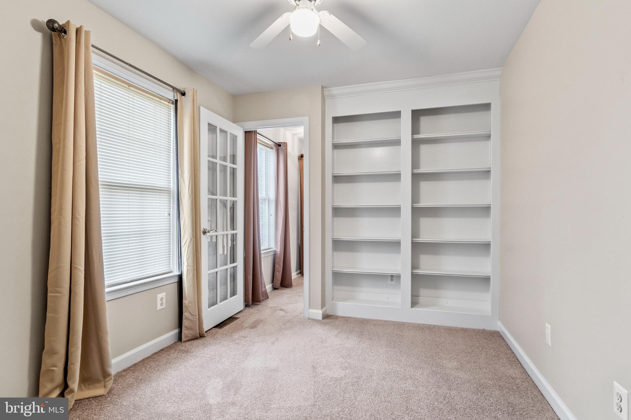 LAKE WHIPPOORWILL - Residential