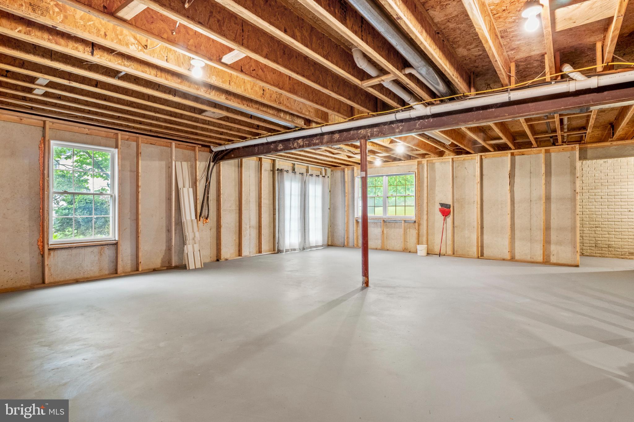 LAKE WHIPPOORWILL - Residential