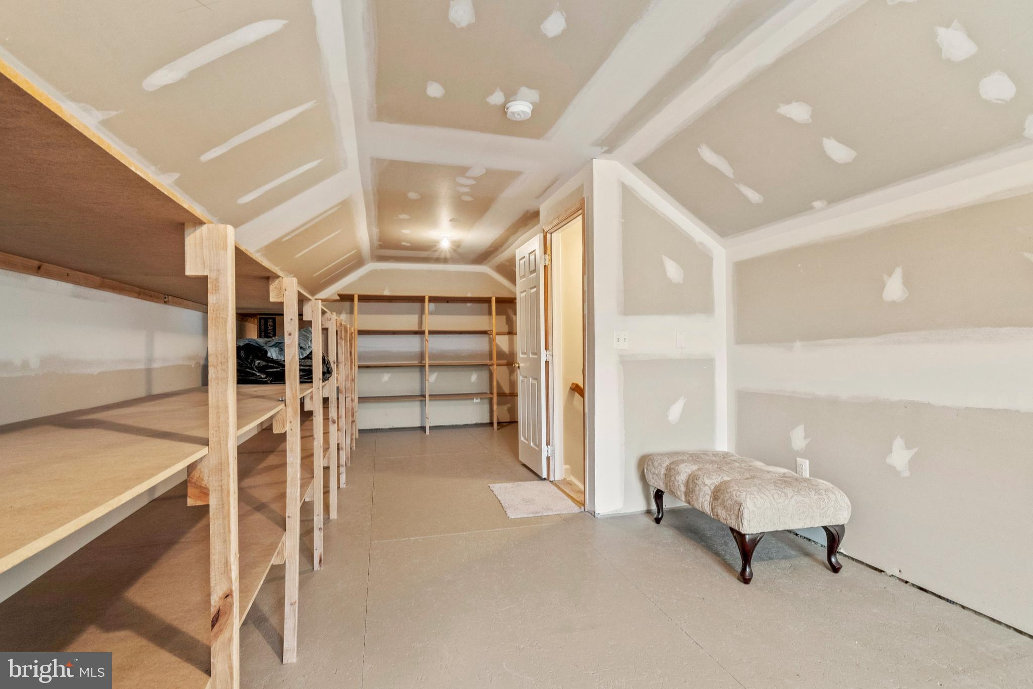 LAKE WHIPPOORWILL - Residential