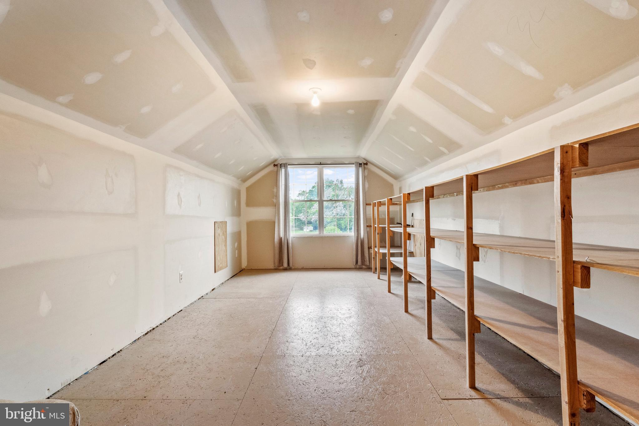 LAKE WHIPPOORWILL - Residential