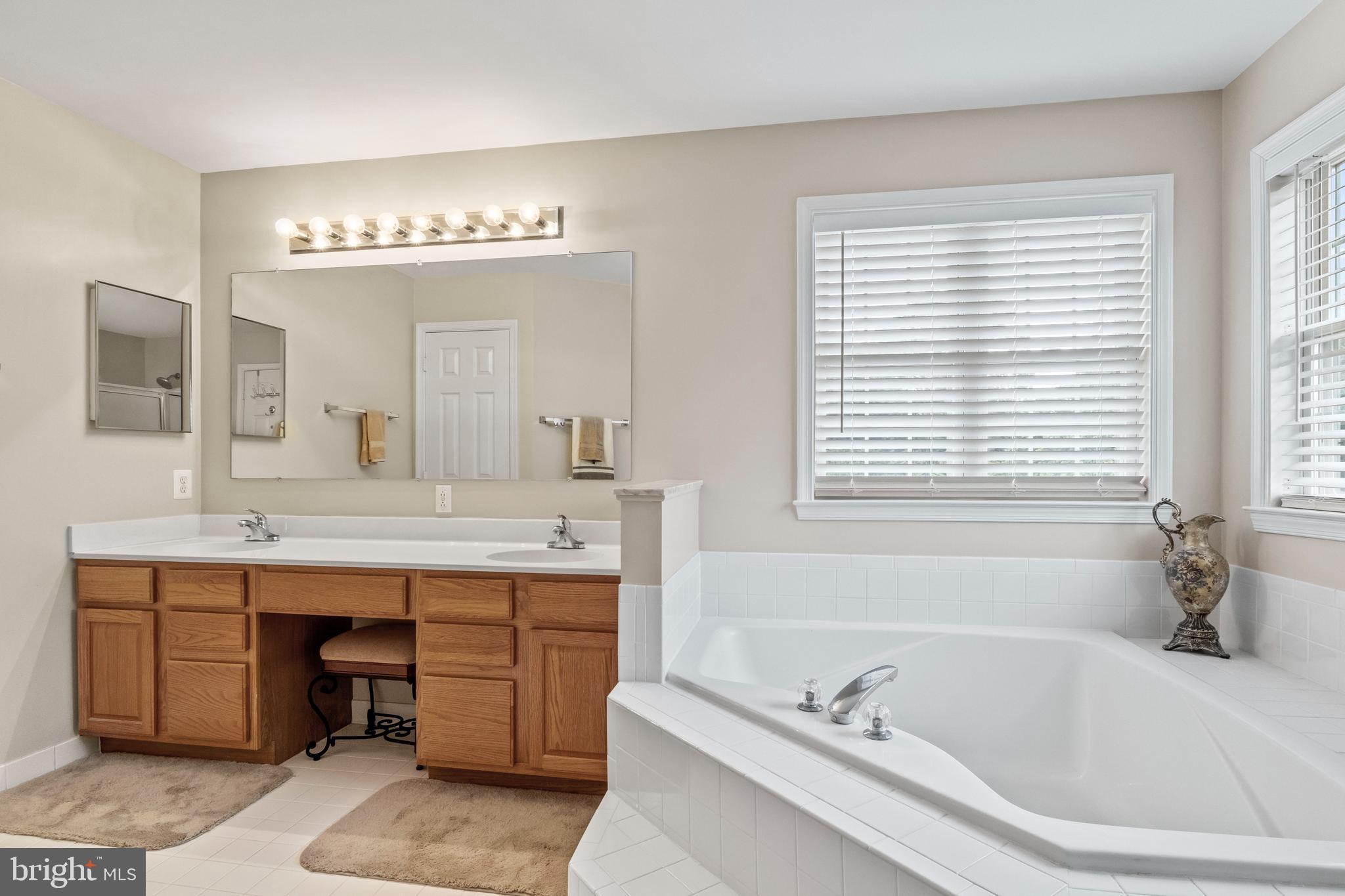 LAKE WHIPPOORWILL - Residential