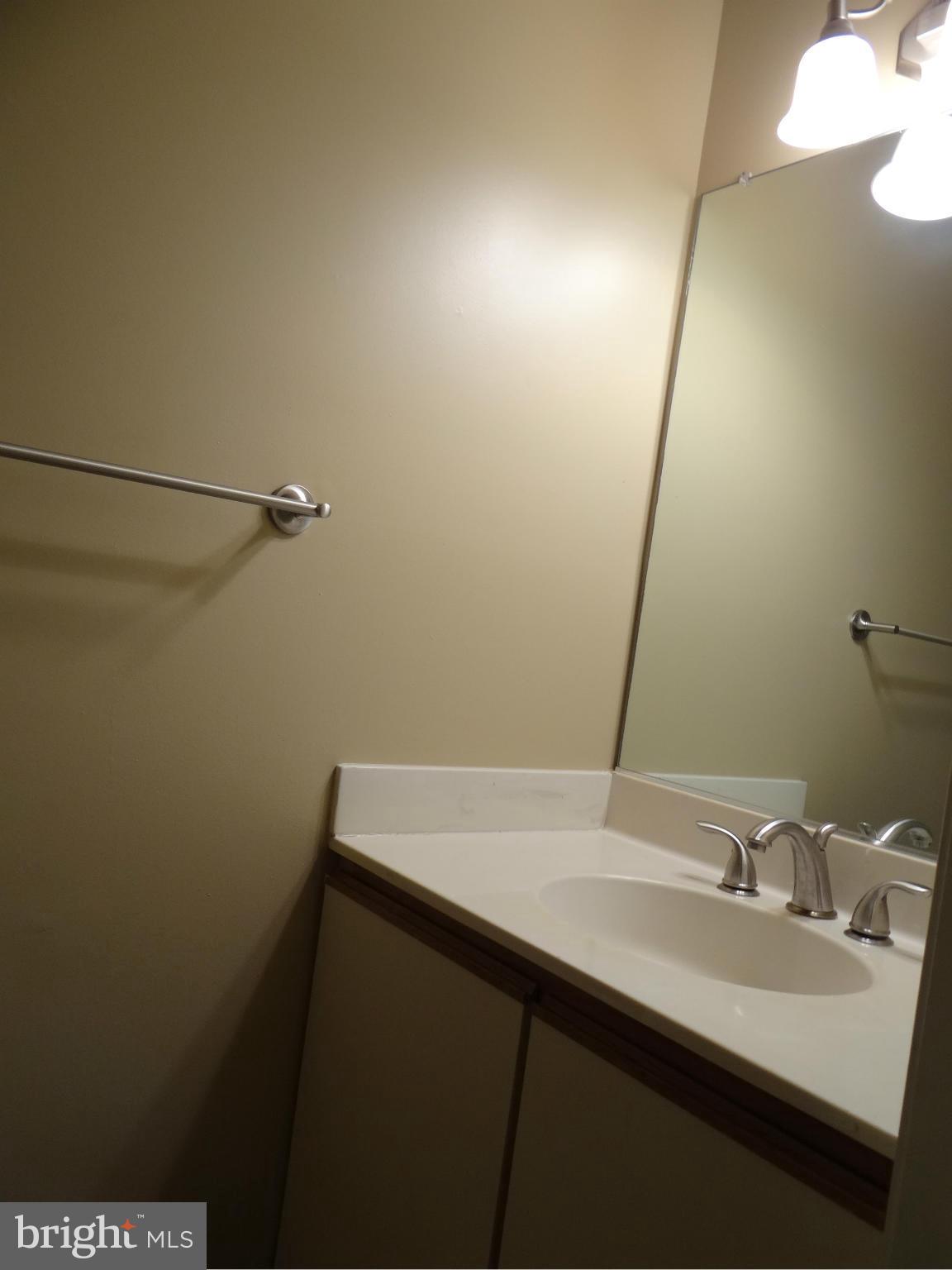 LOVETON FARMS - Residential Lease