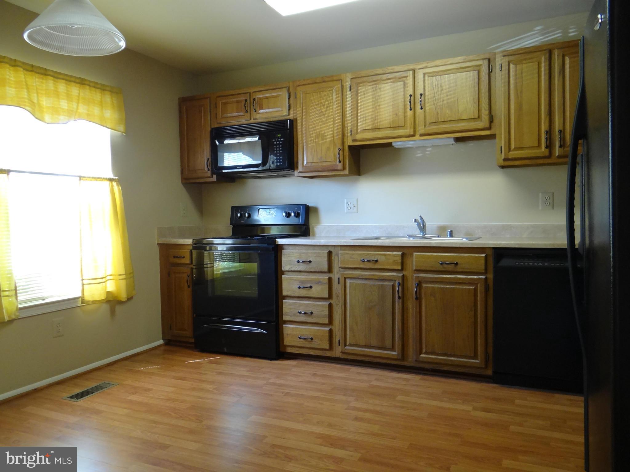 LOVETON FARMS - Residential Lease