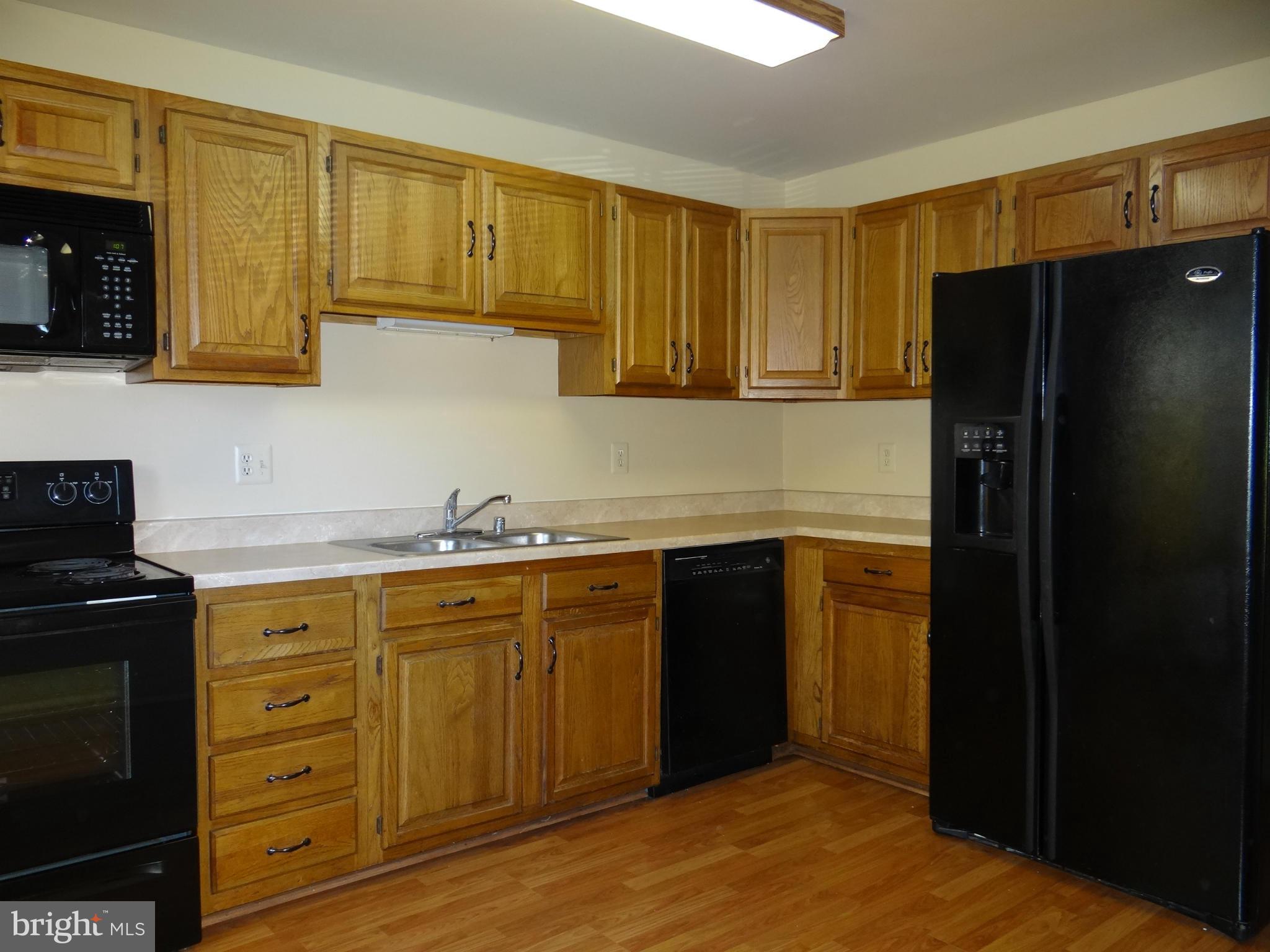 LOVETON FARMS - Residential Lease