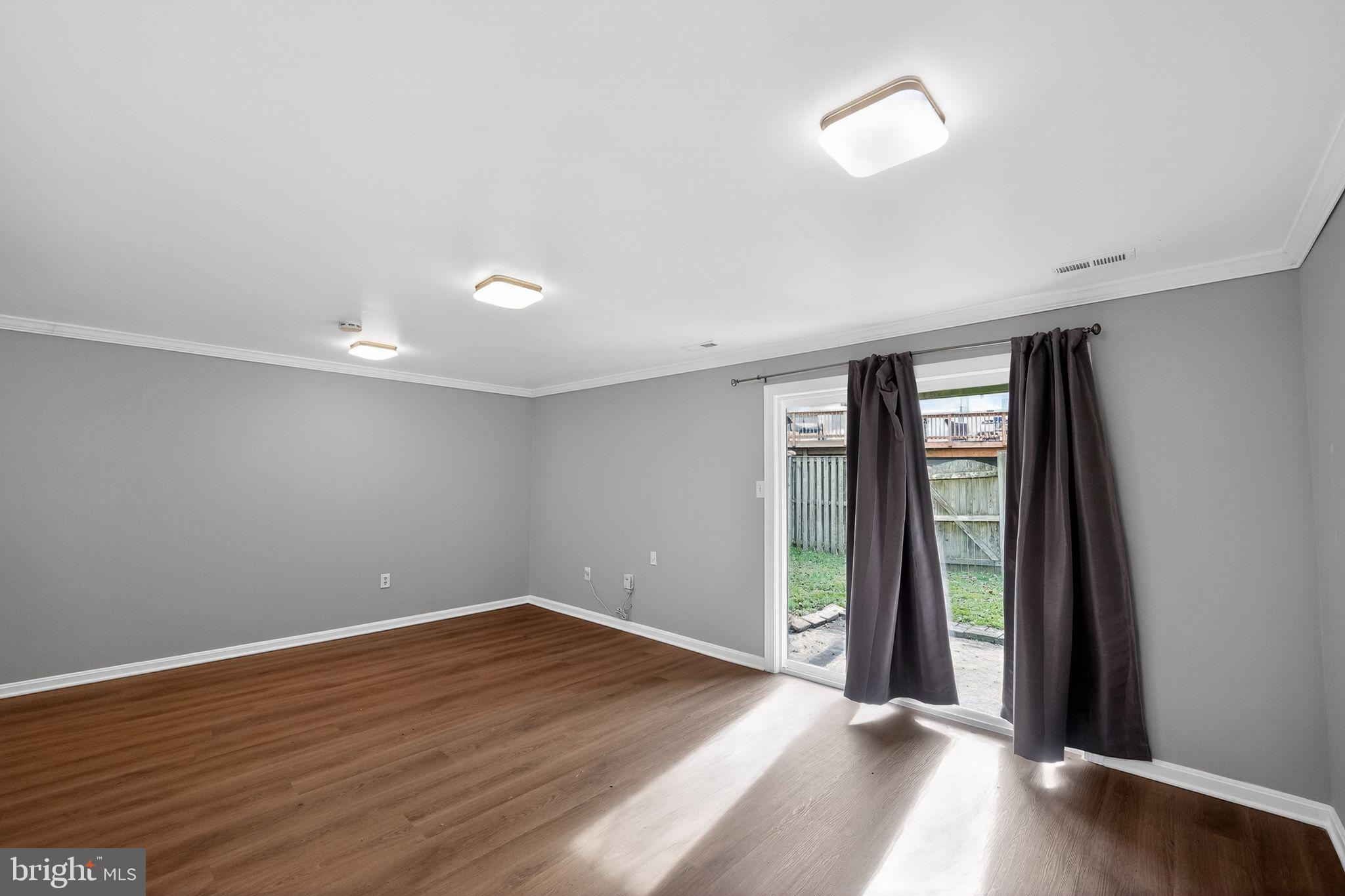 CROFTON VILLAGE - Residential