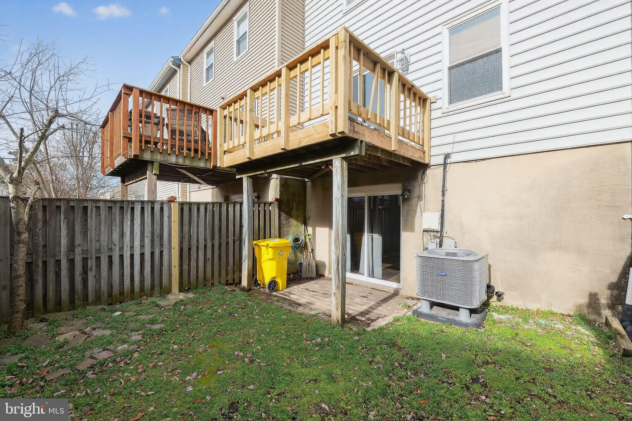 CROFTON VILLAGE - Residential