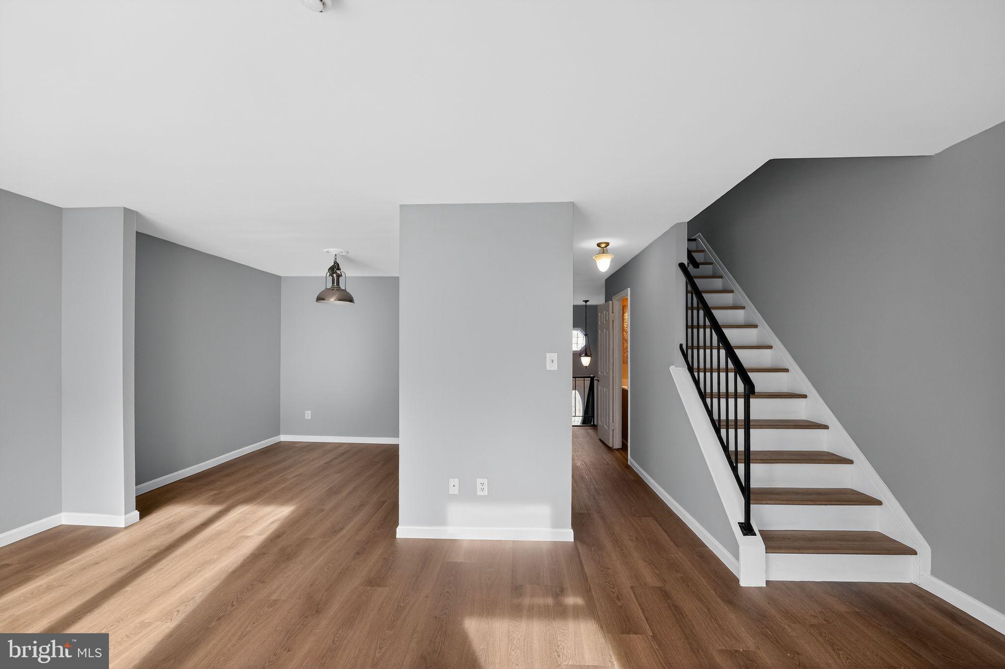 CROFTON VILLAGE - Residential