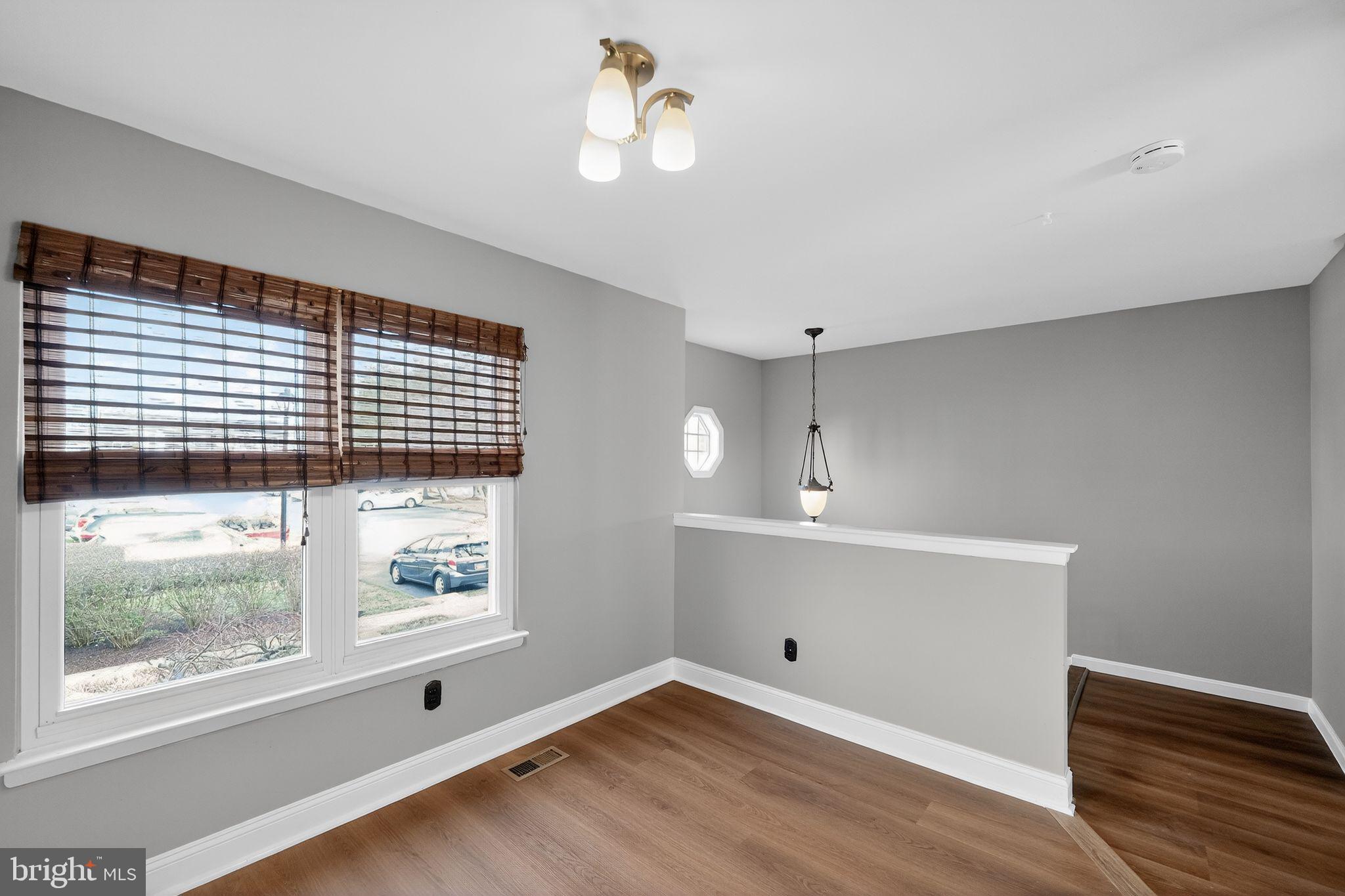 CROFTON VILLAGE - Residential