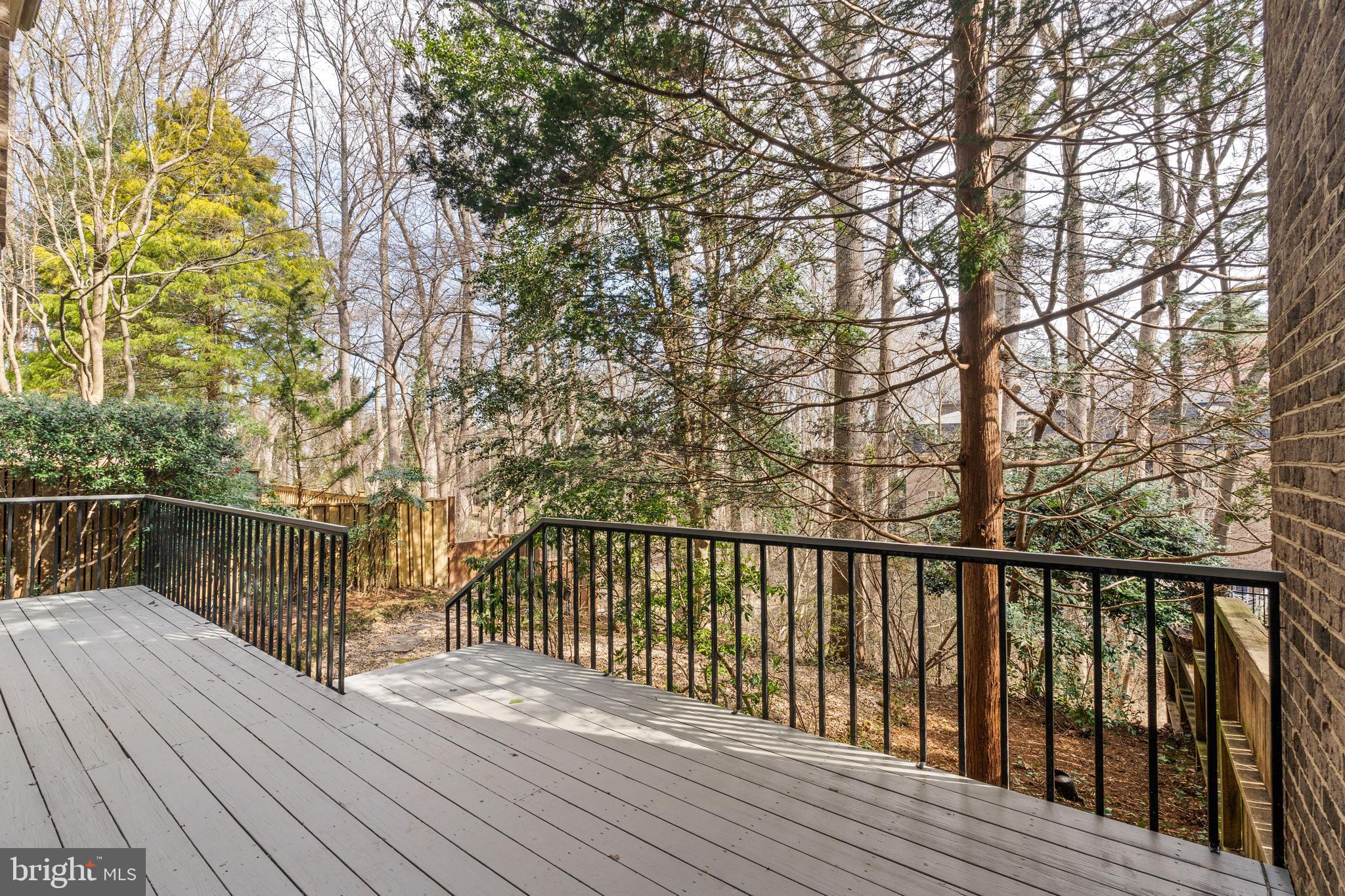 MERRYWOOD ON THE POTOMAC - Residential