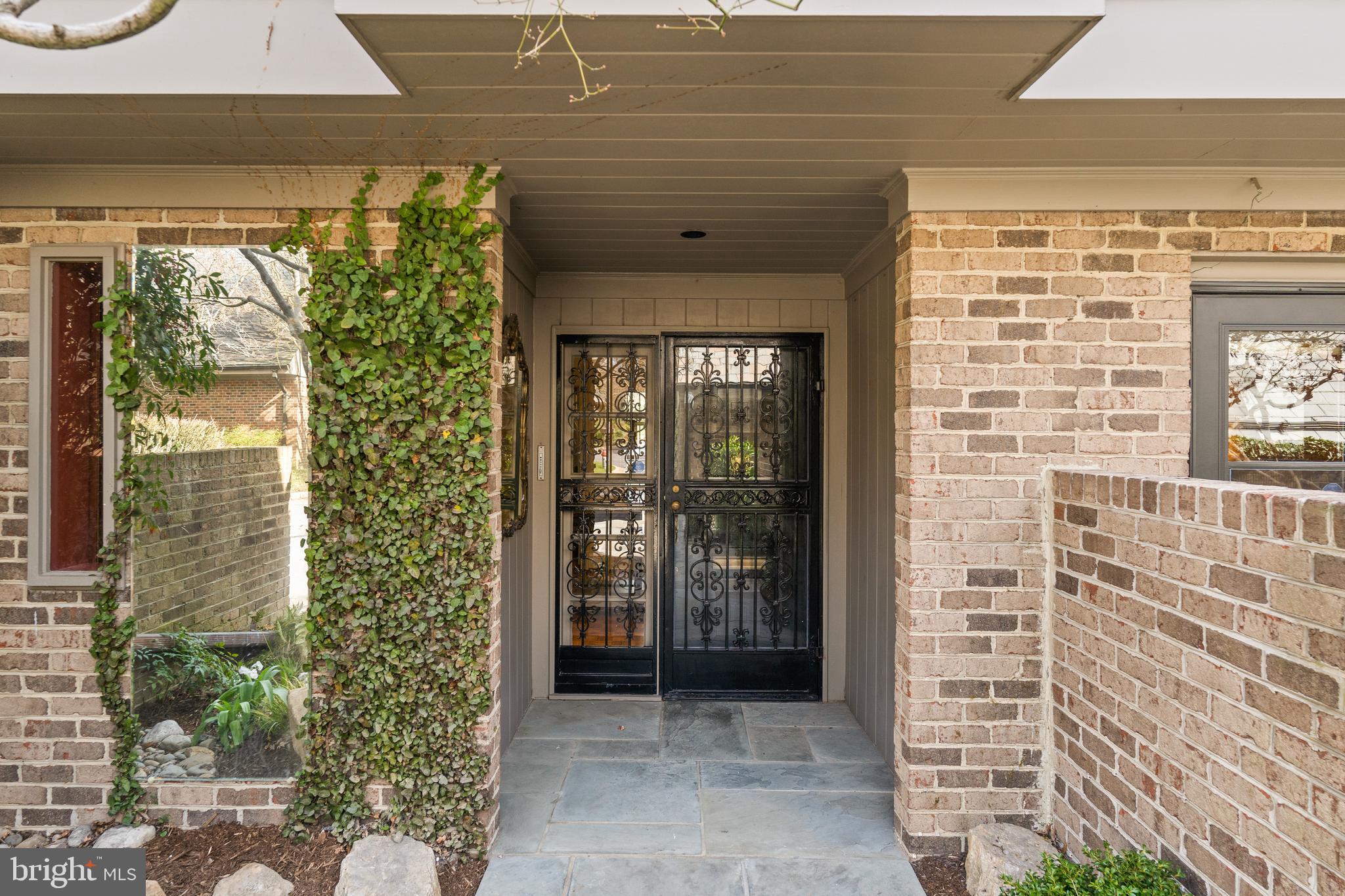 MERRYWOOD ON THE POTOMAC - Residential