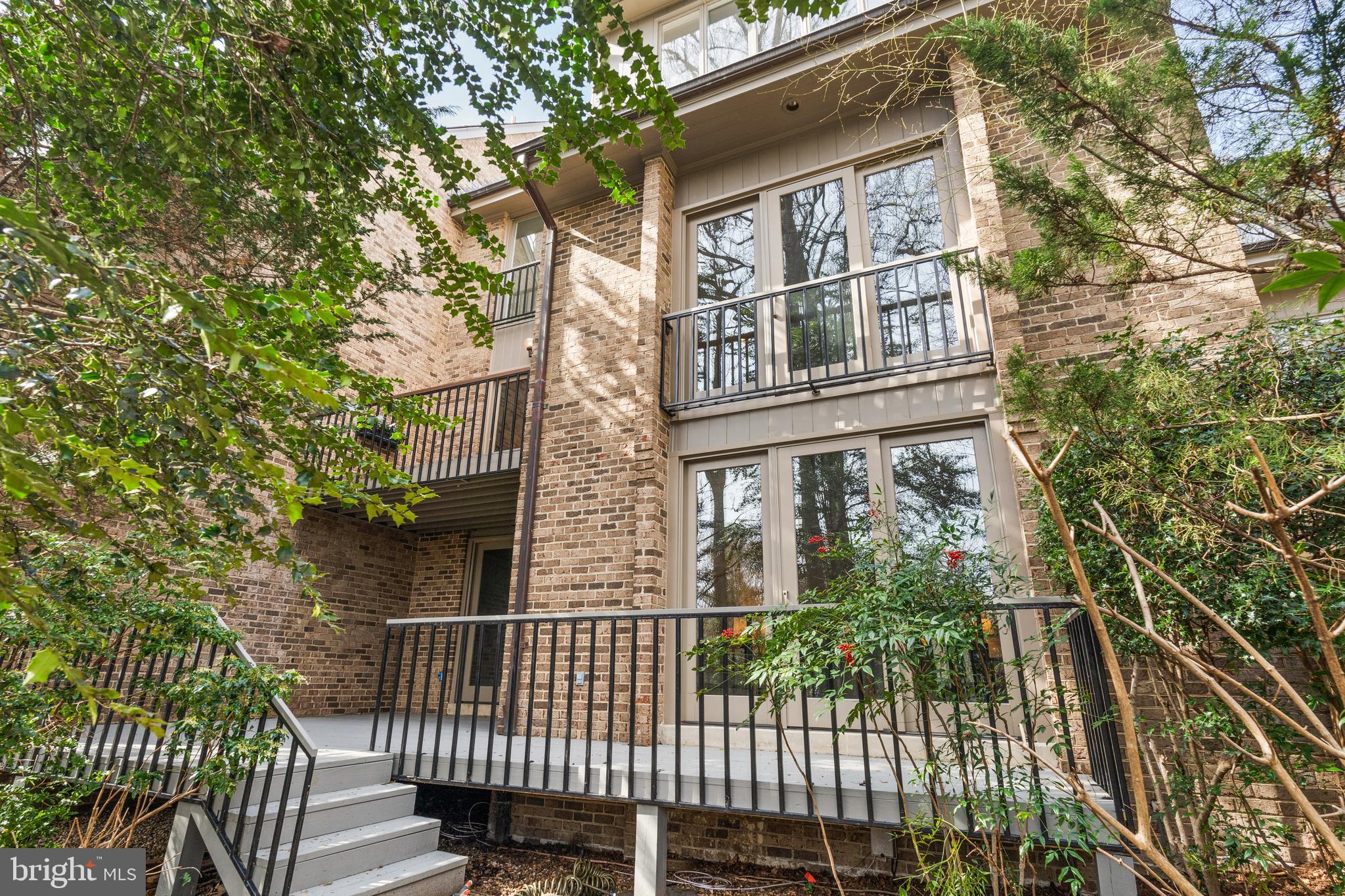 MERRYWOOD ON THE POTOMAC - Residential