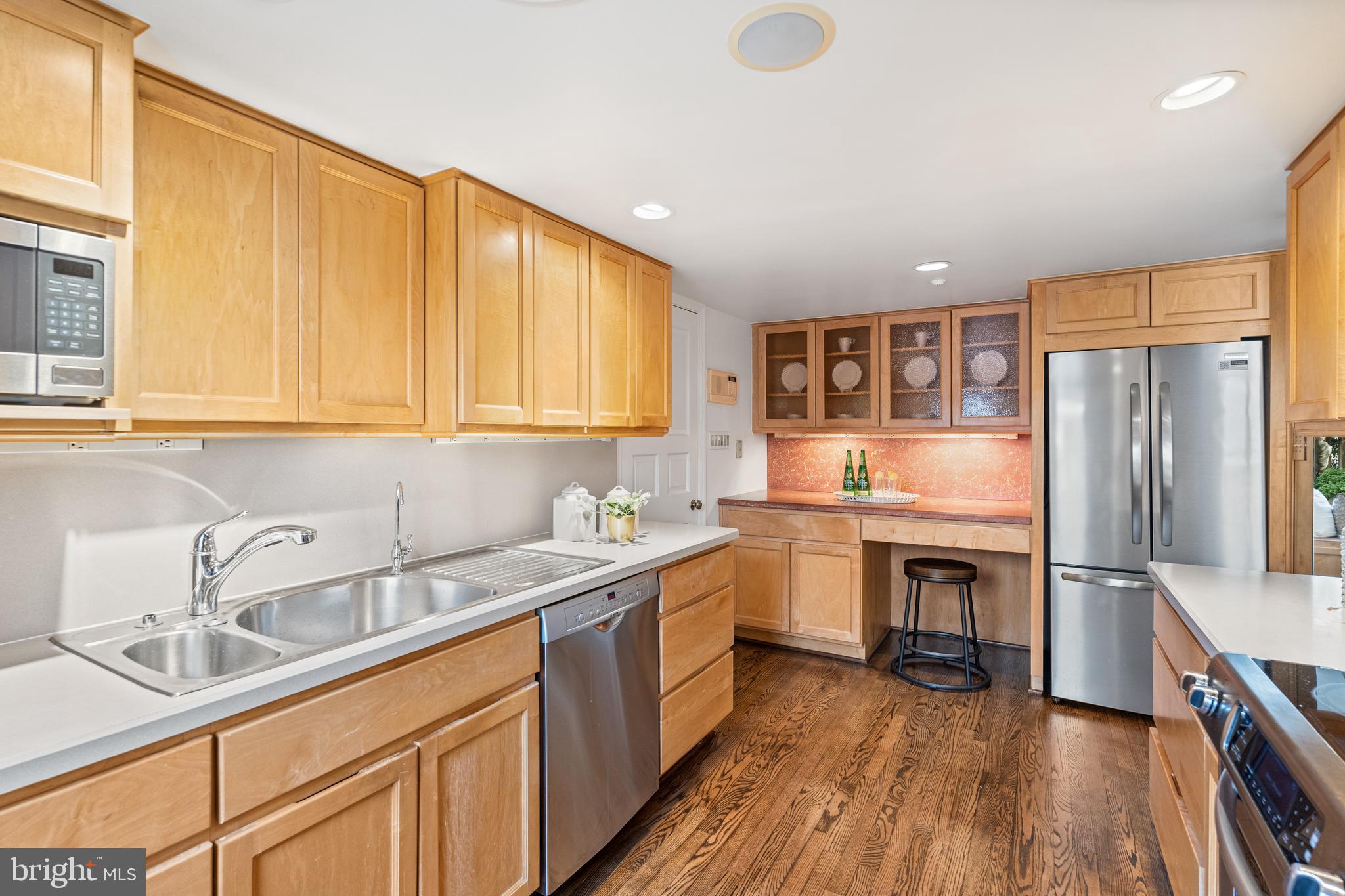 MERRYWOOD ON THE POTOMAC - Residential