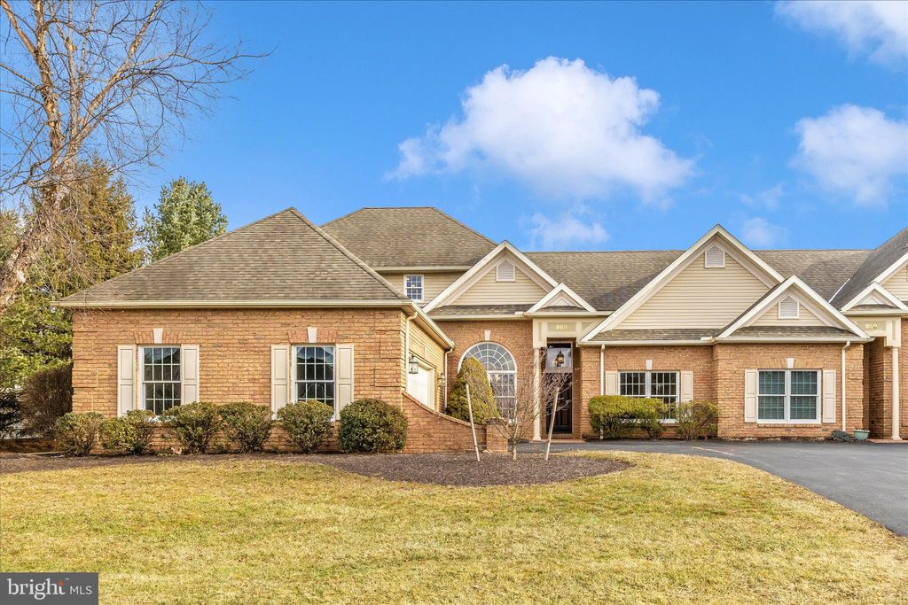 Photo of 960 Grandon Way, MECHANICSBURG, PA 17050 (MLS # PACB2049158)