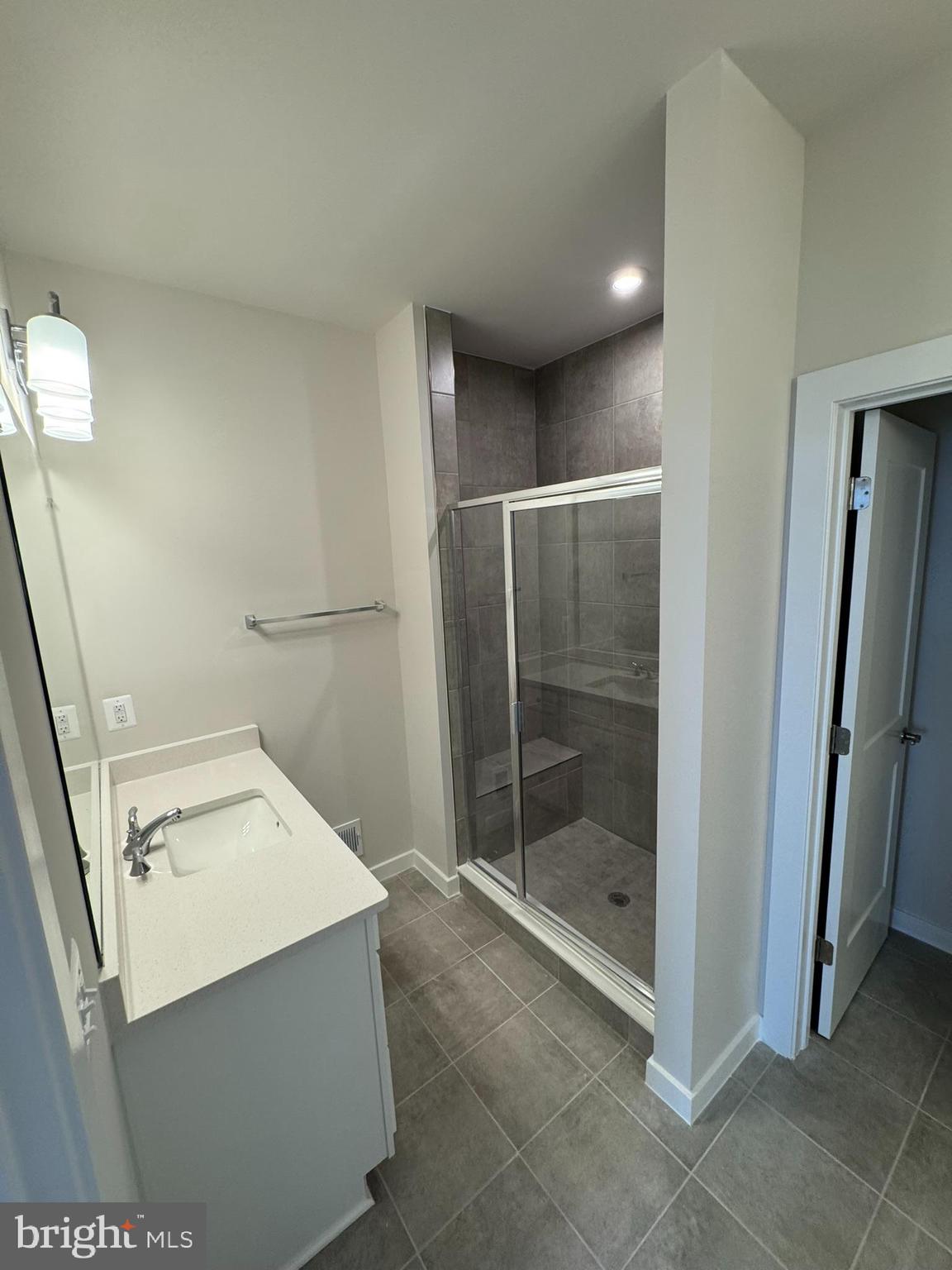 MANASSAS PARK VILLAGE - Residential Lease