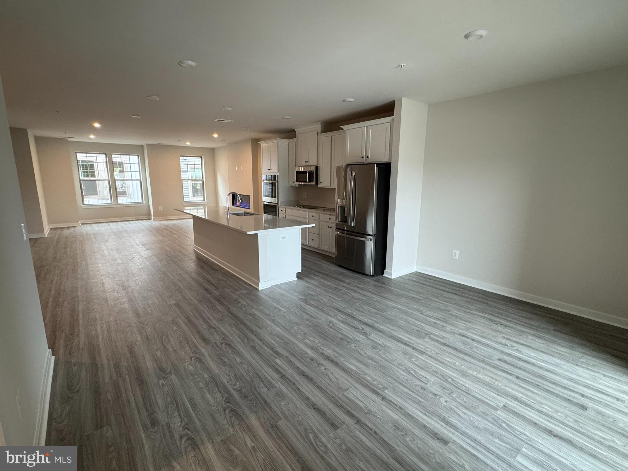 MANASSAS PARK VILLAGE - Residential Lease