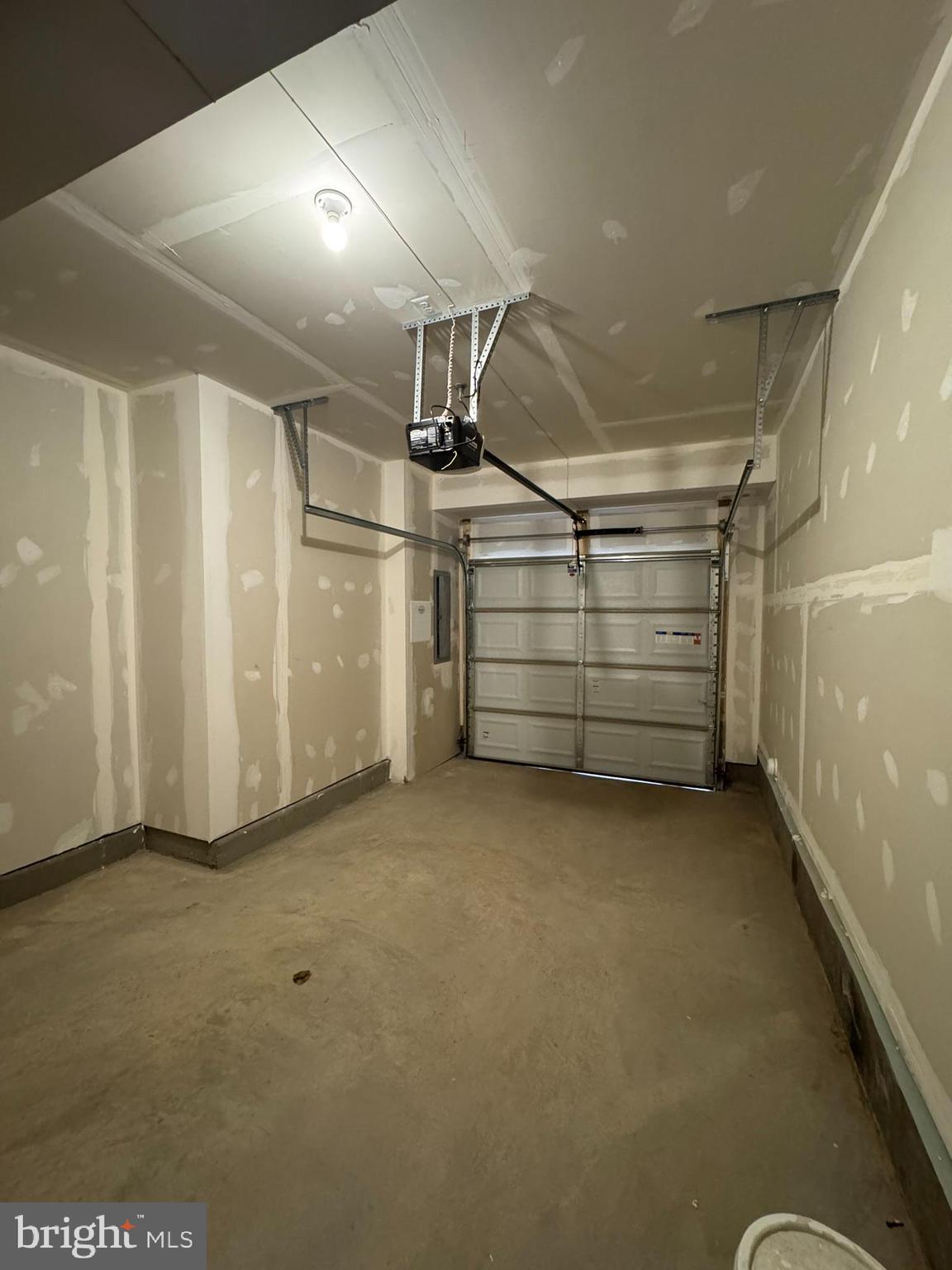 MANASSAS PARK VILLAGE - Residential Lease