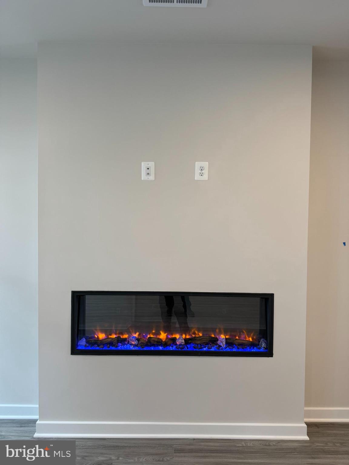 MANASSAS PARK VILLAGE - Residential Lease