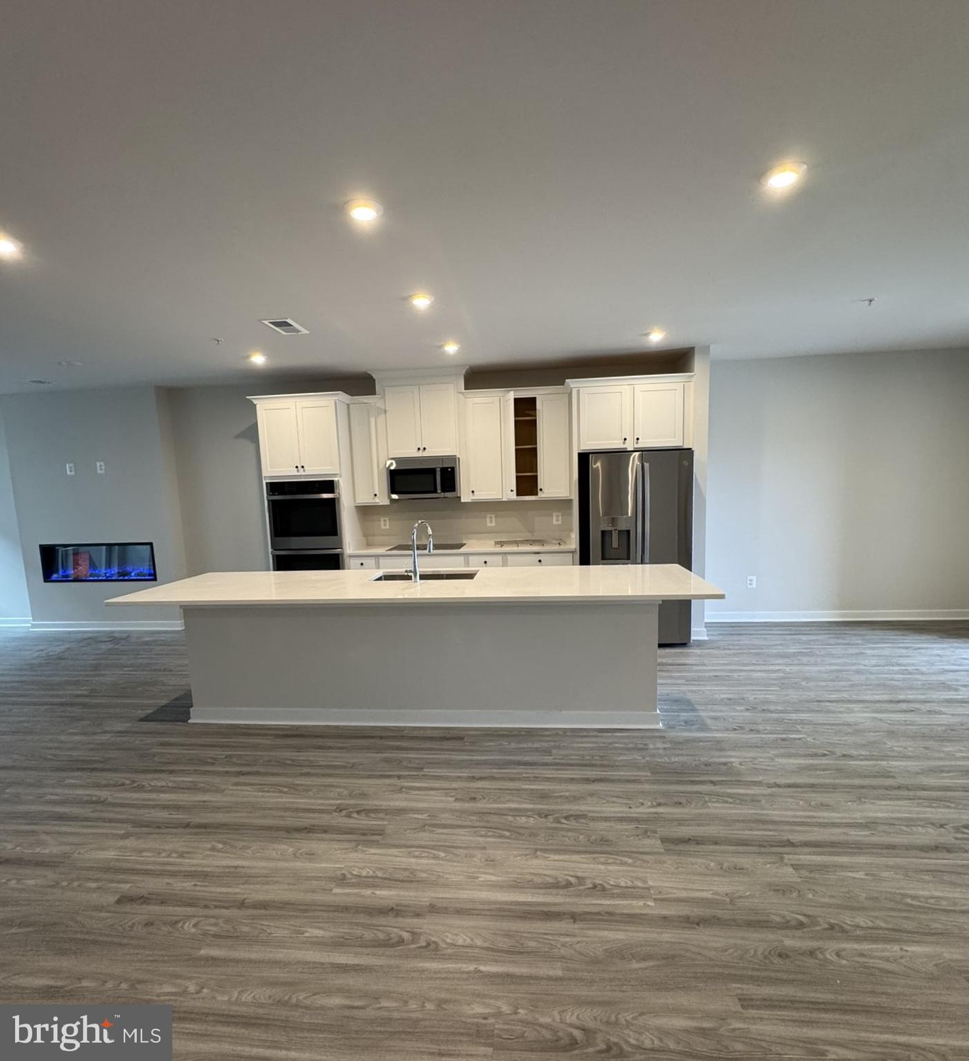 MANASSAS PARK VILLAGE - Residential Lease