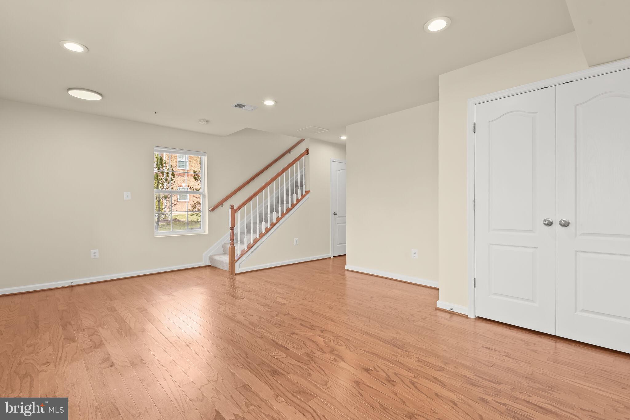 BLUE STREAM - Residential