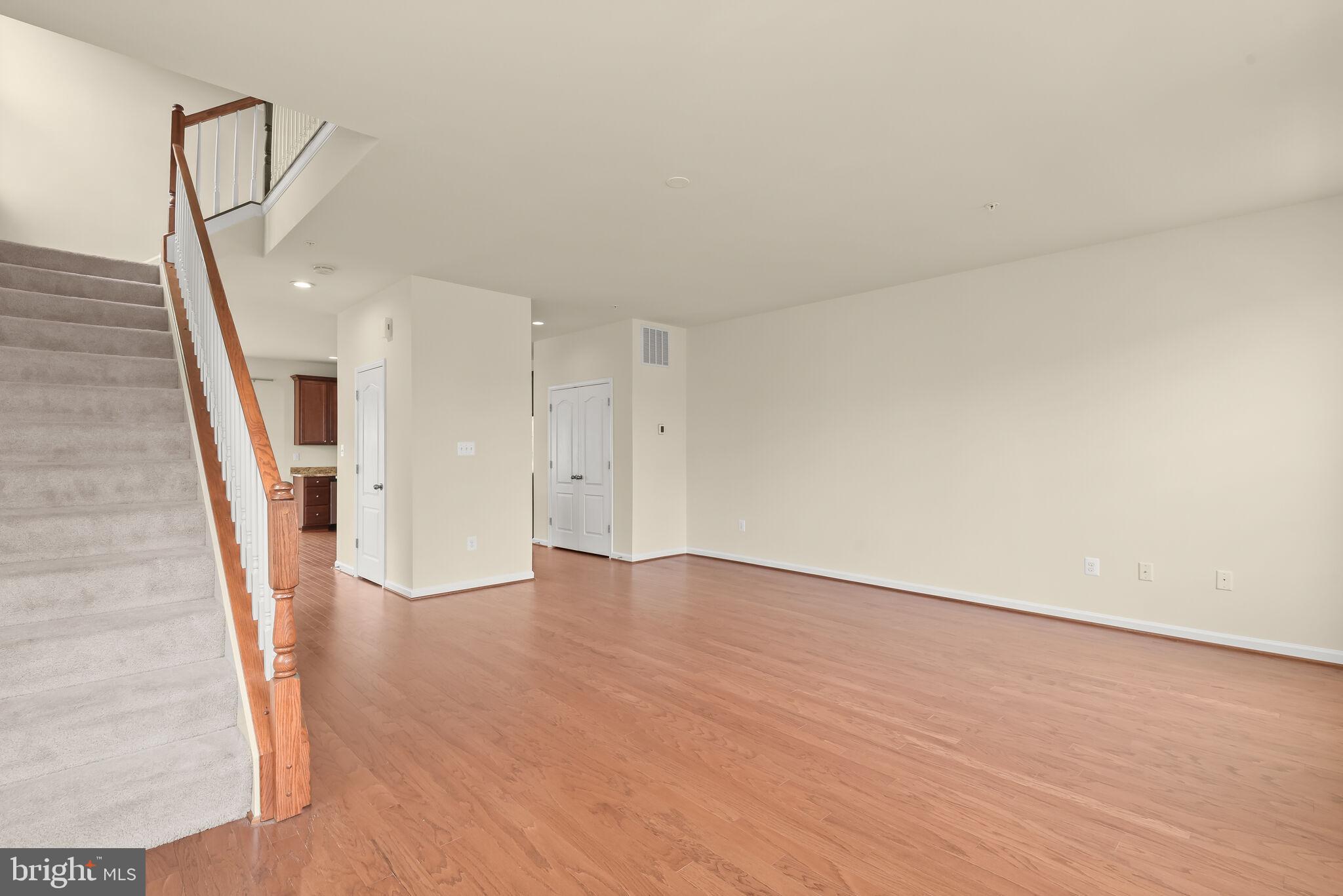 BLUE STREAM - Residential