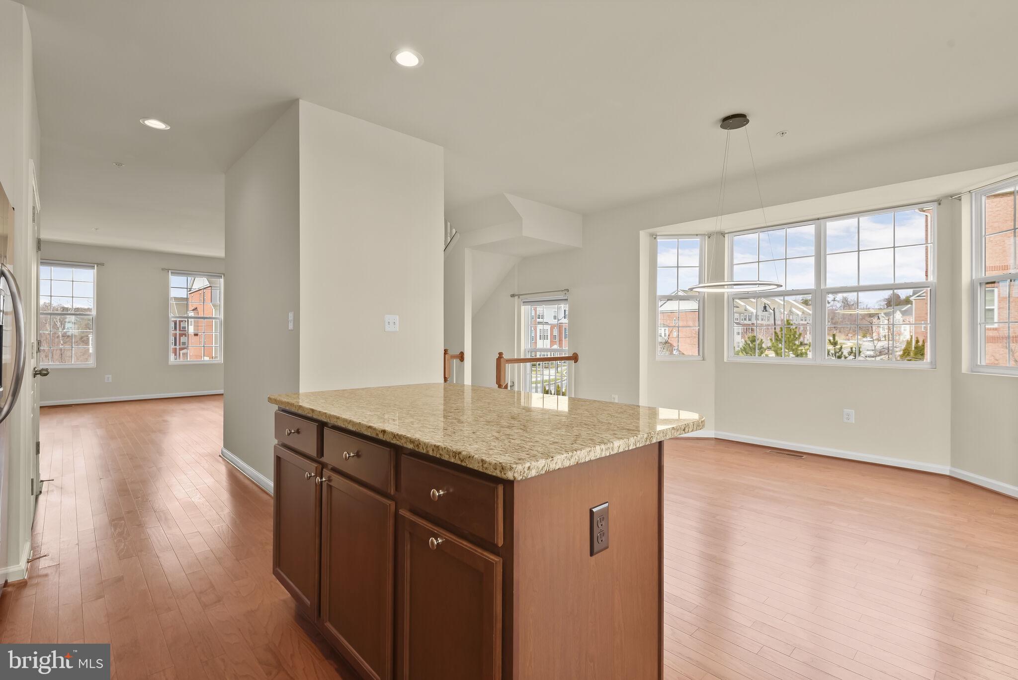 BLUE STREAM - Residential