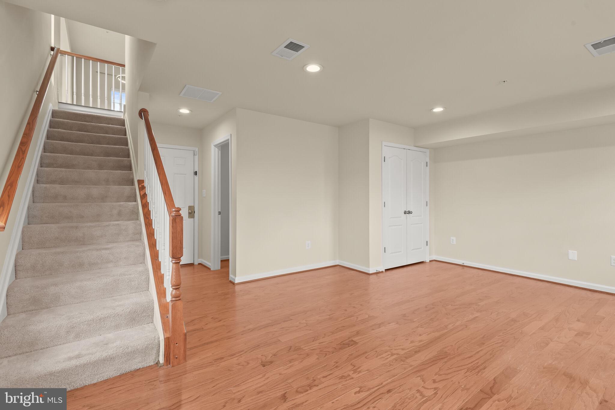 BLUE STREAM - Residential