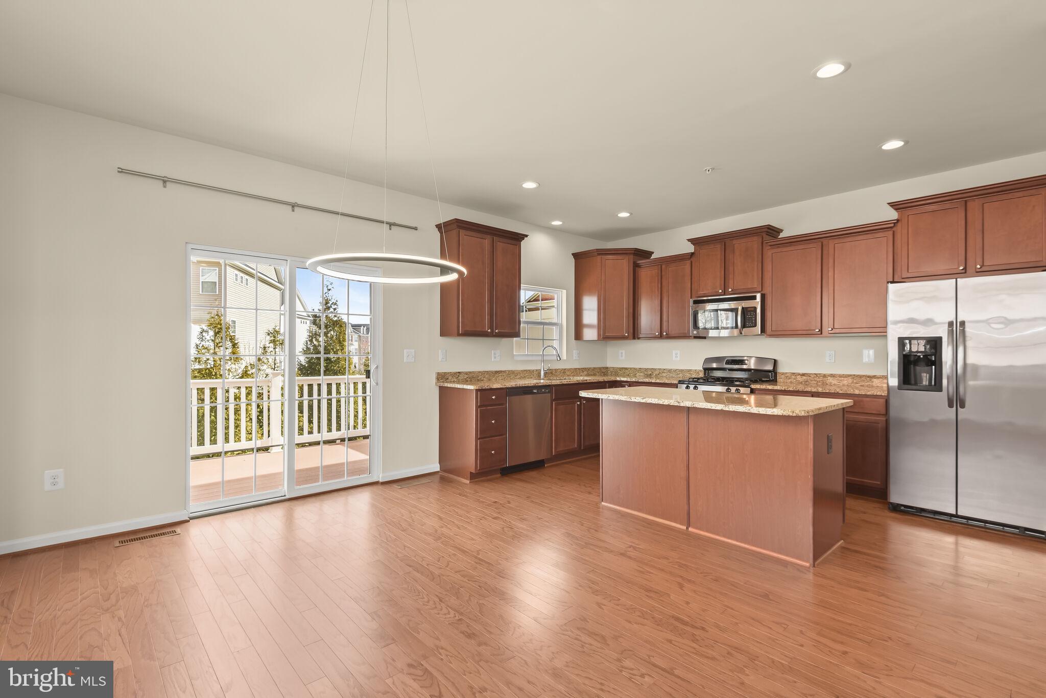 BLUE STREAM - Residential