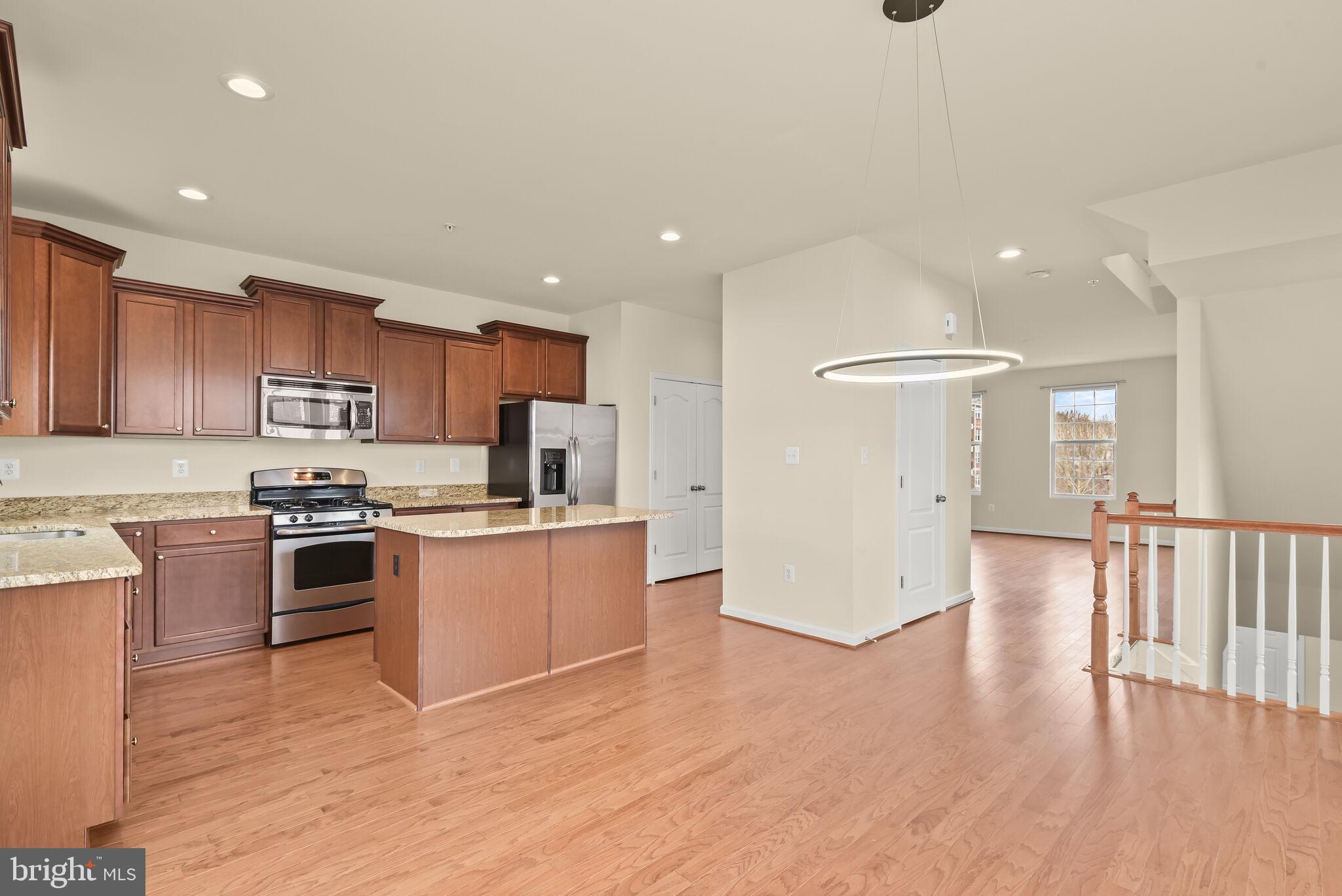 BLUE STREAM - Residential