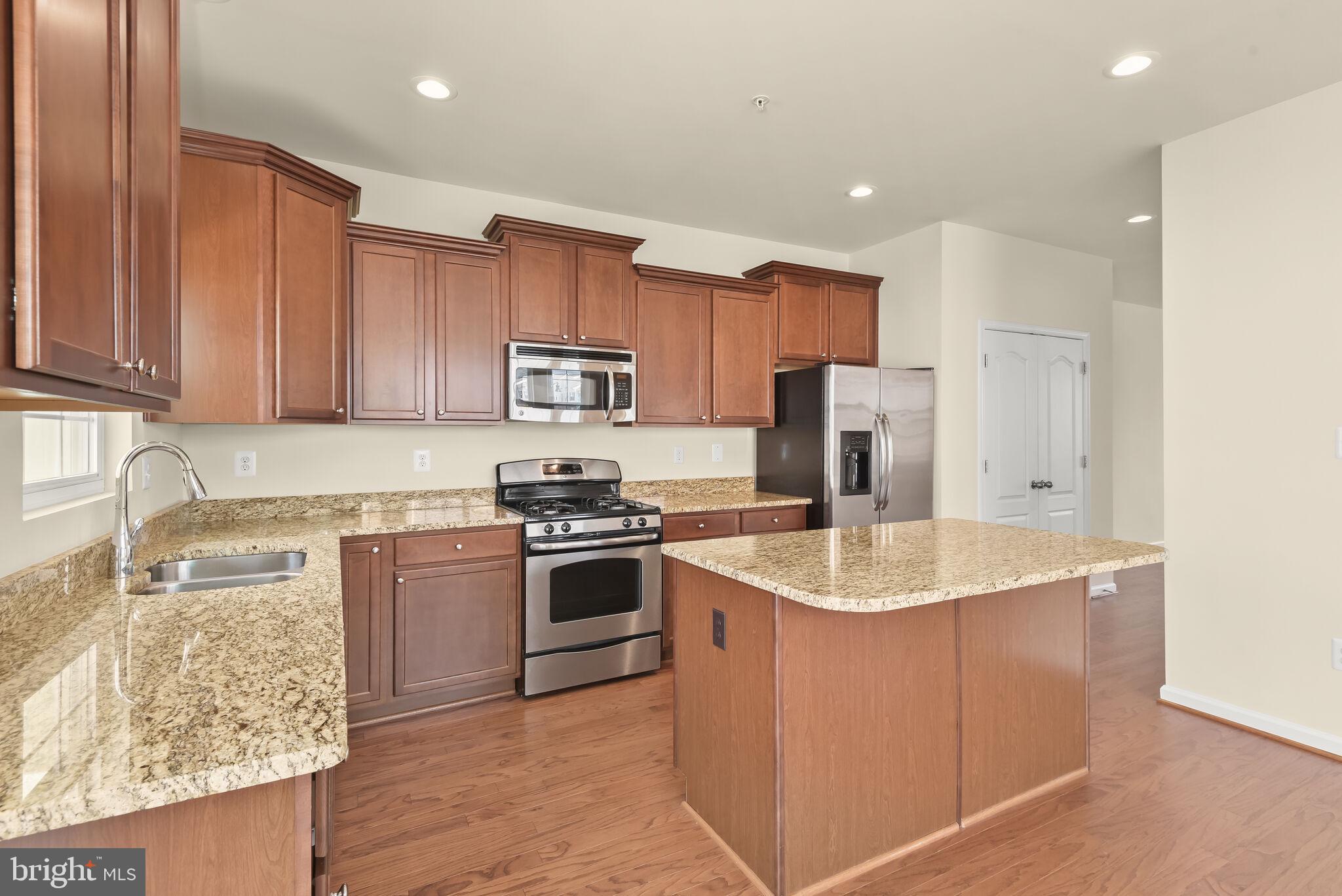 BLUE STREAM - Residential