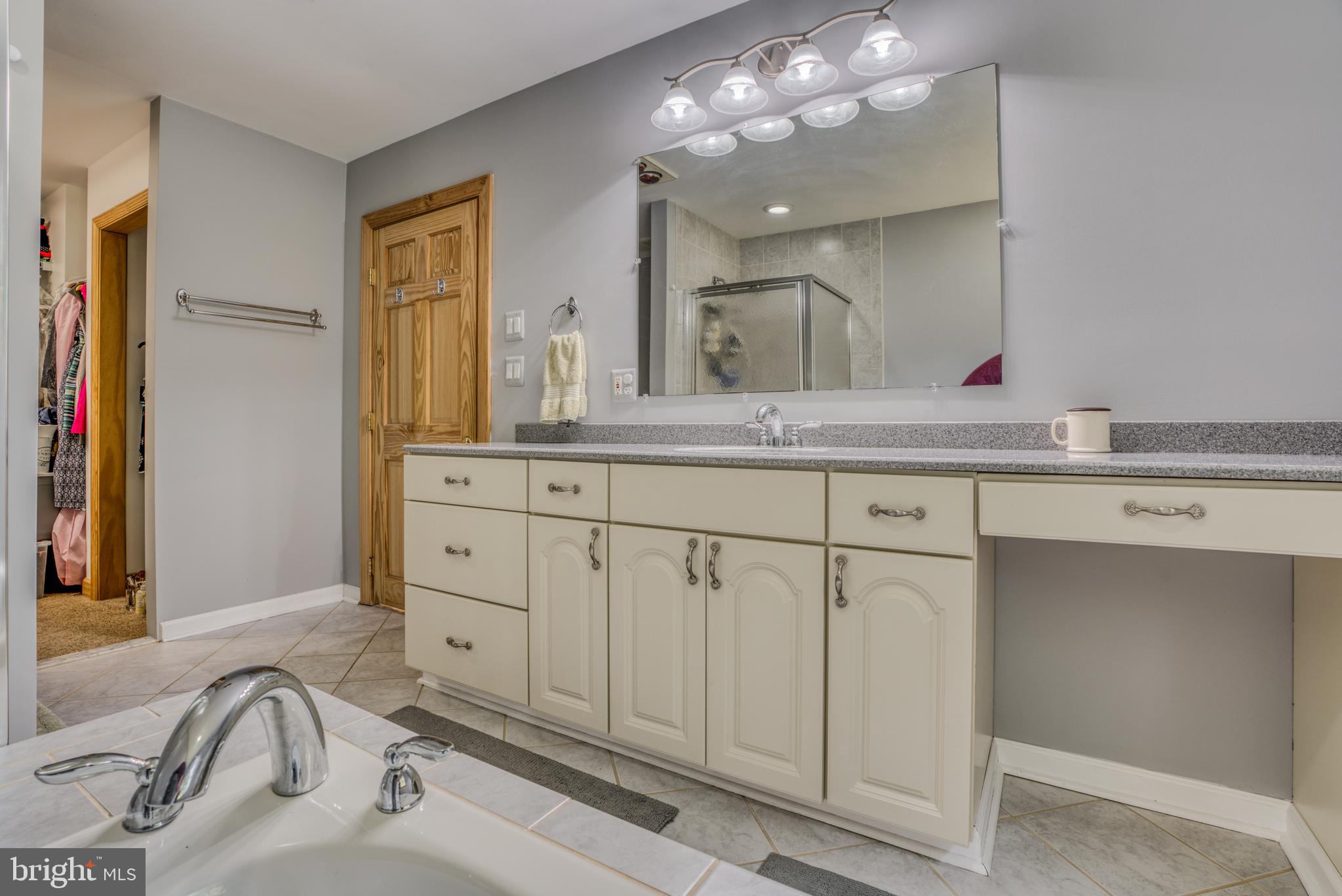 CLARKSVILLE HUNT - Residential Lease