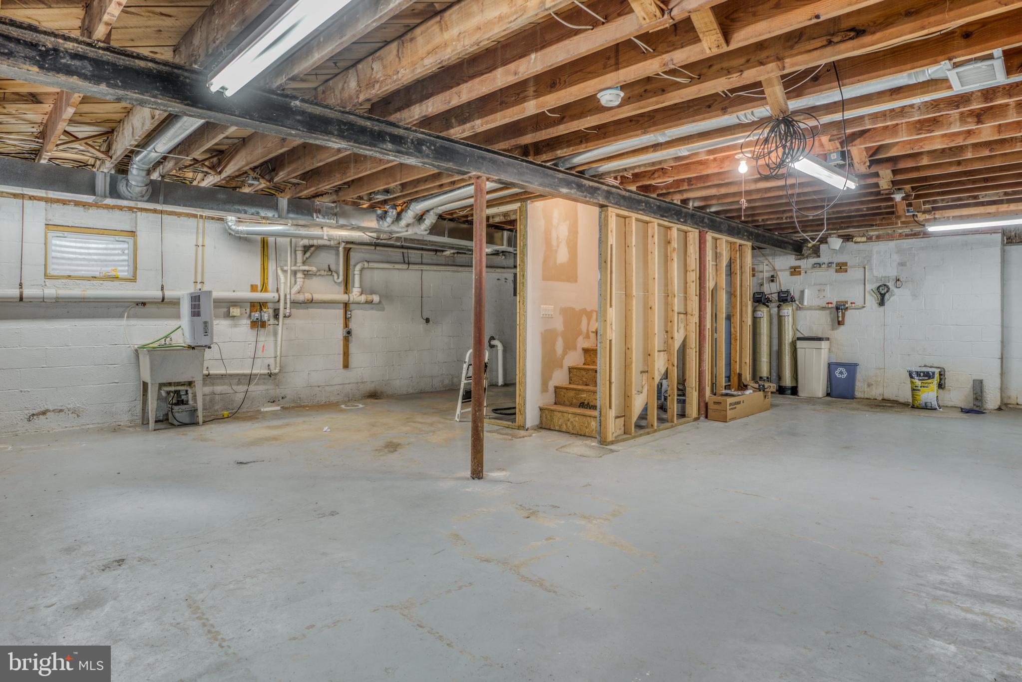 CLARKSVILLE HUNT - Residential Lease