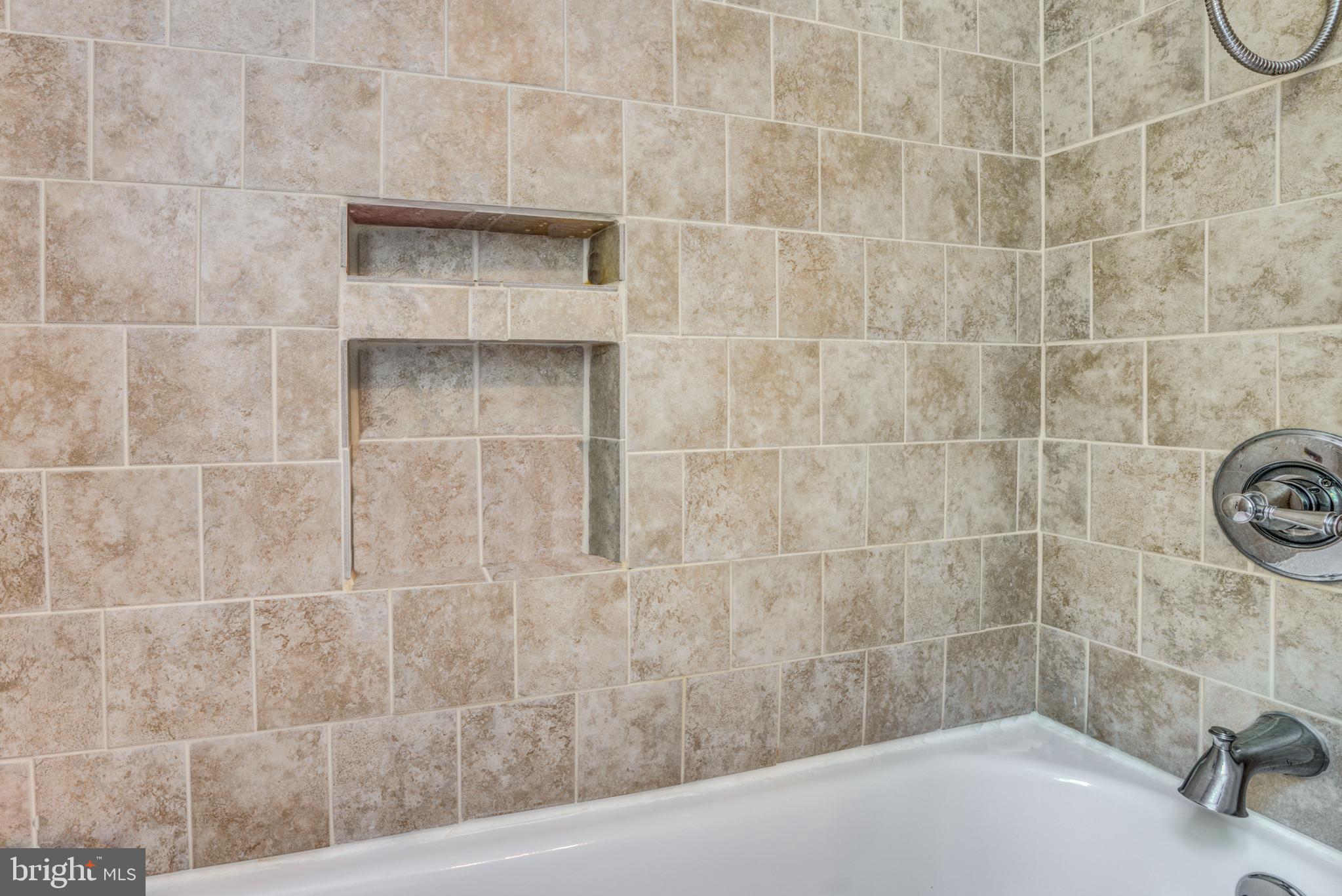 CLARKSVILLE HUNT - Residential Lease