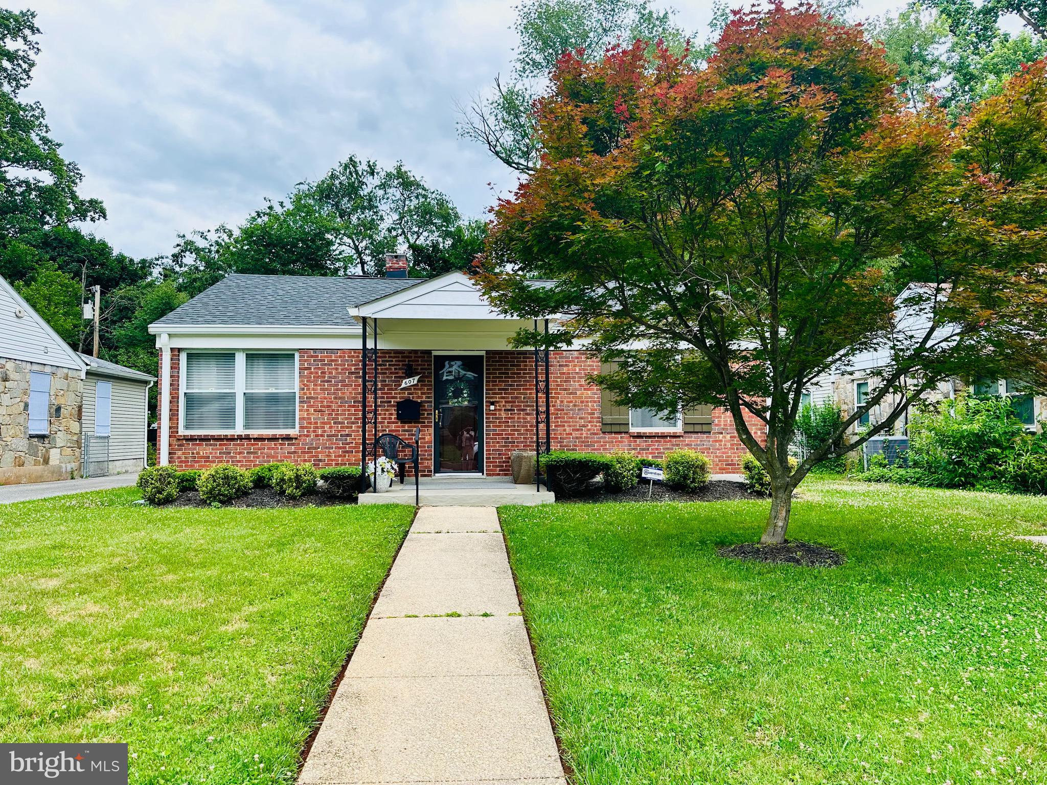 607 GLENROCK ROAD