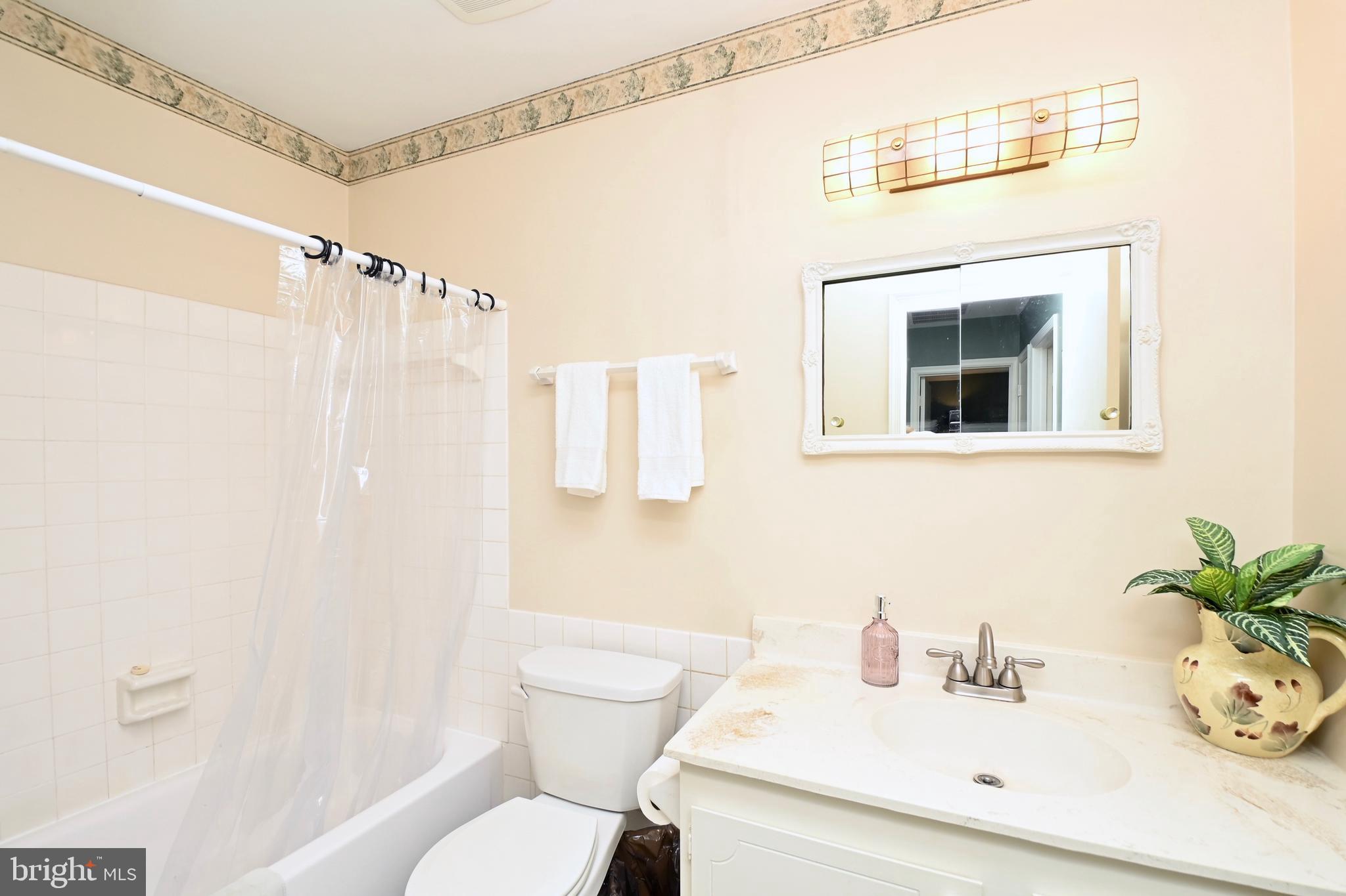 CHARLESTOWN - Residential