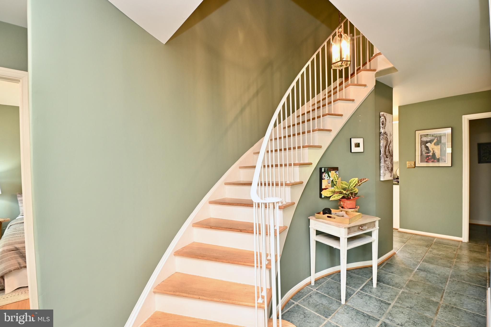 CHARLESTOWN - Residential