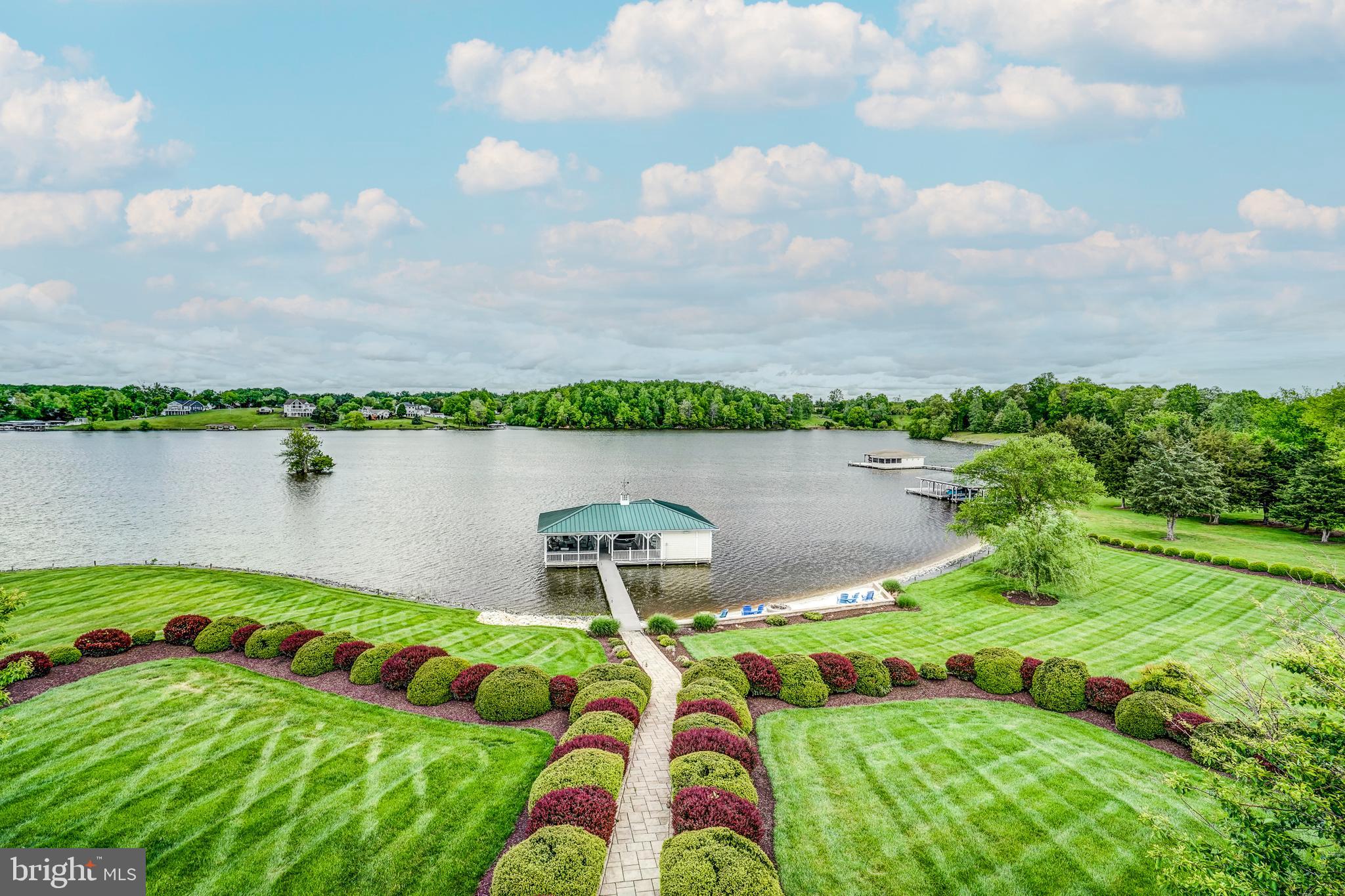 GEORGETOWN ESTATES - Residential