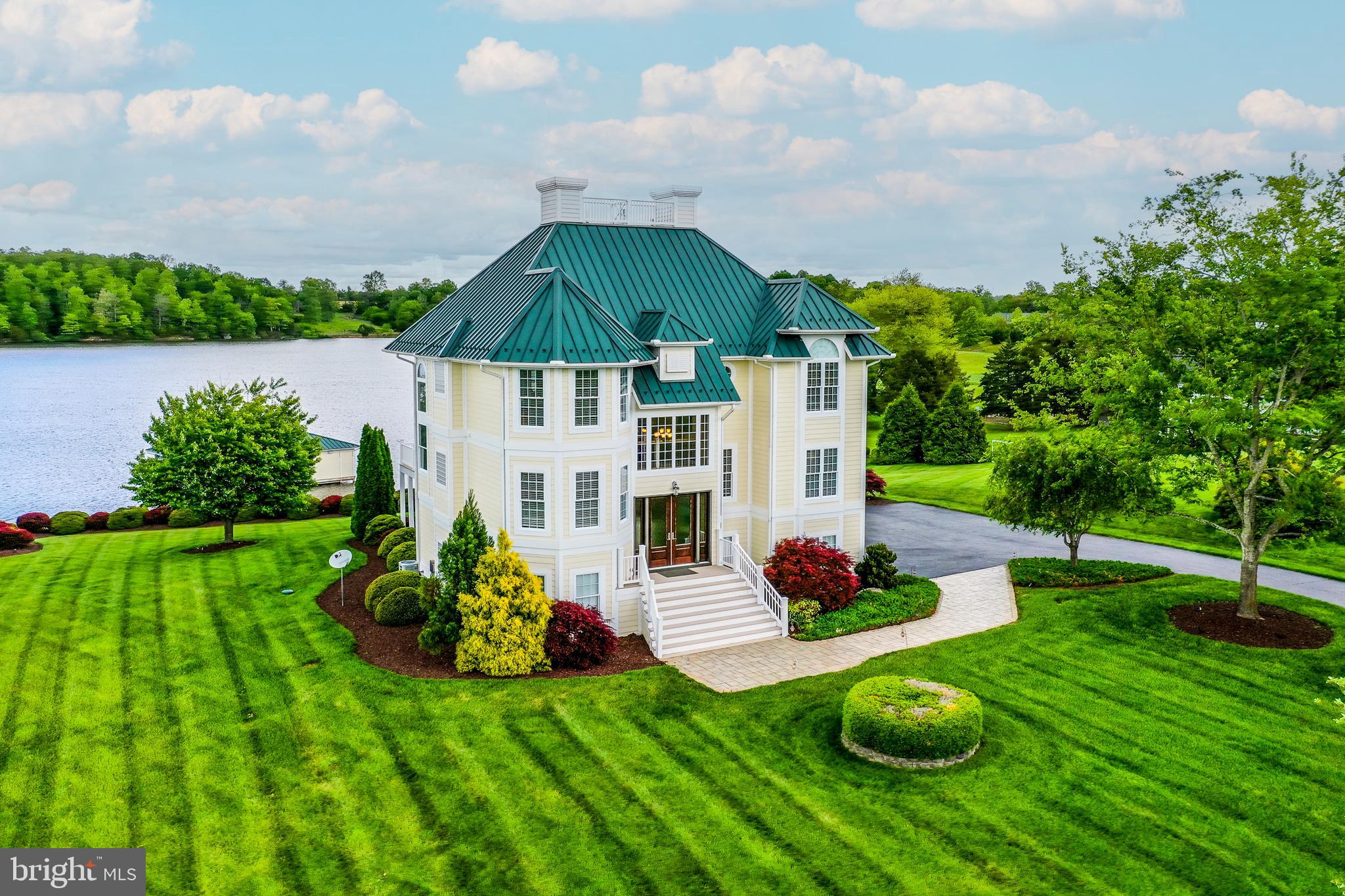 GEORGETOWN ESTATES - Residential