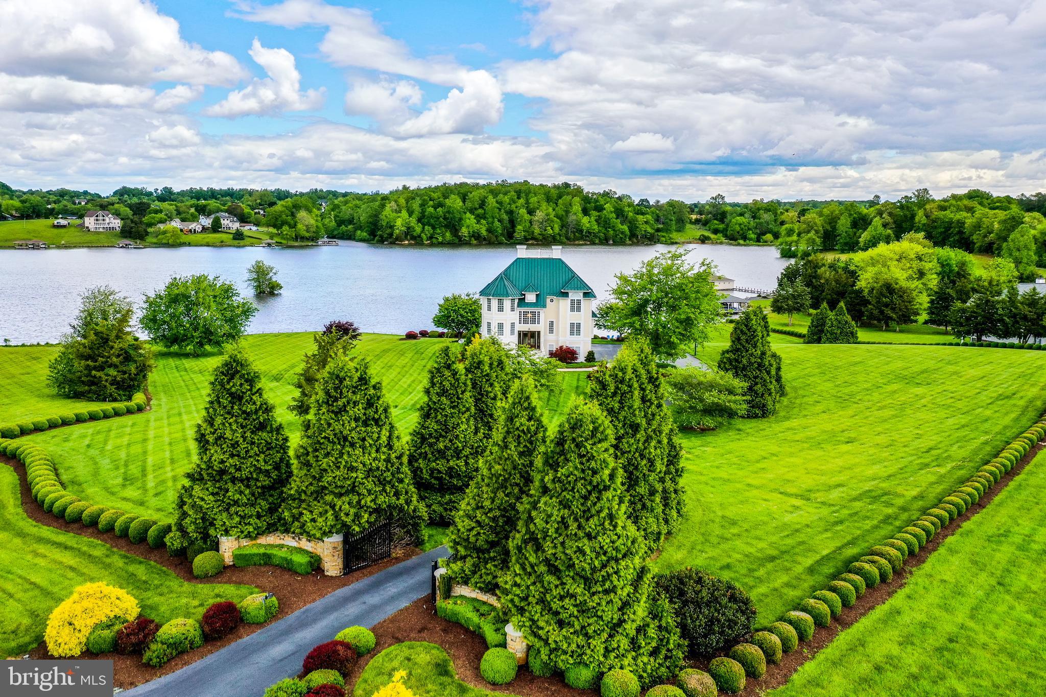 GEORGETOWN ESTATES - Residential