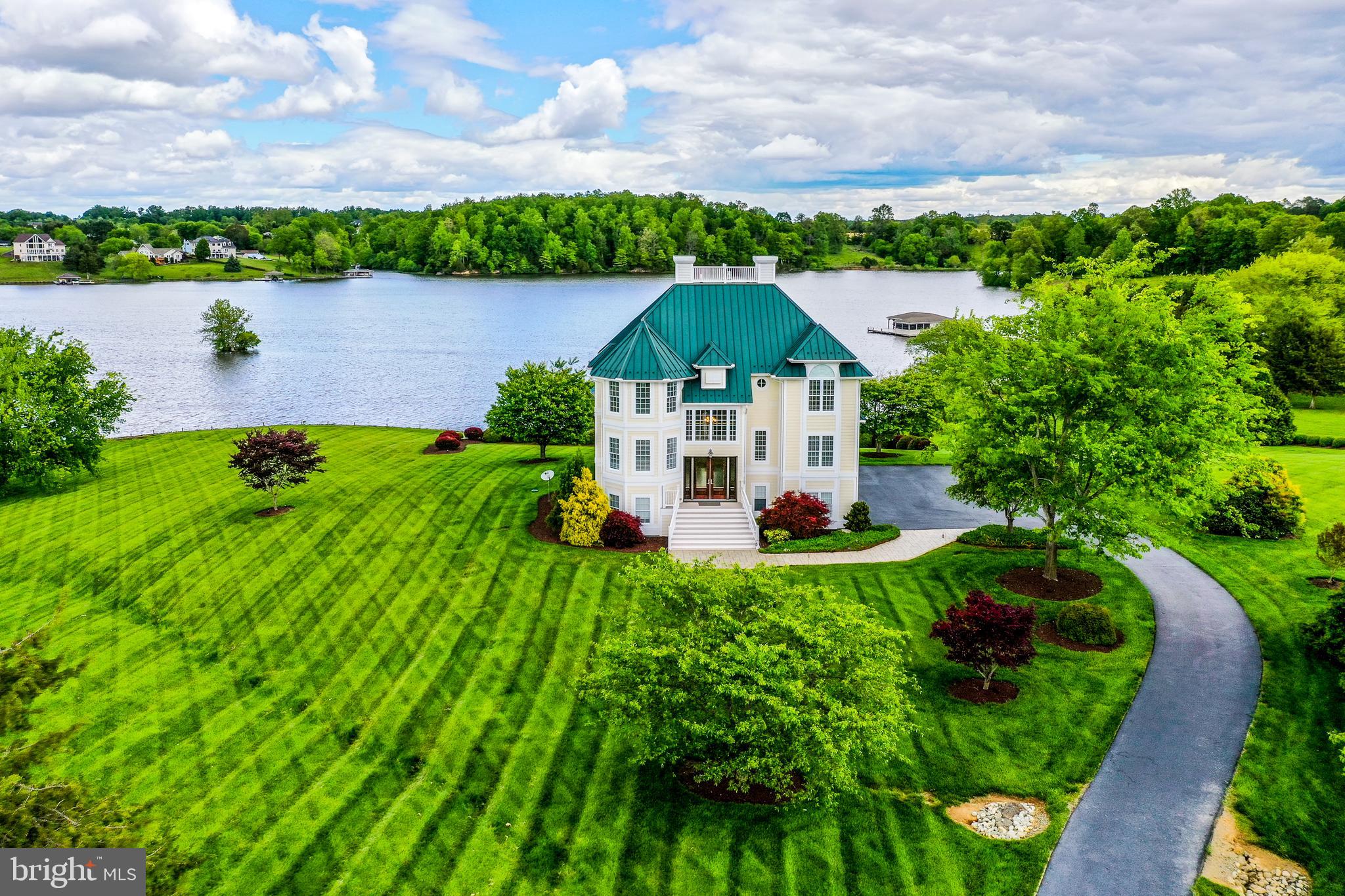 GEORGETOWN ESTATES - Residential