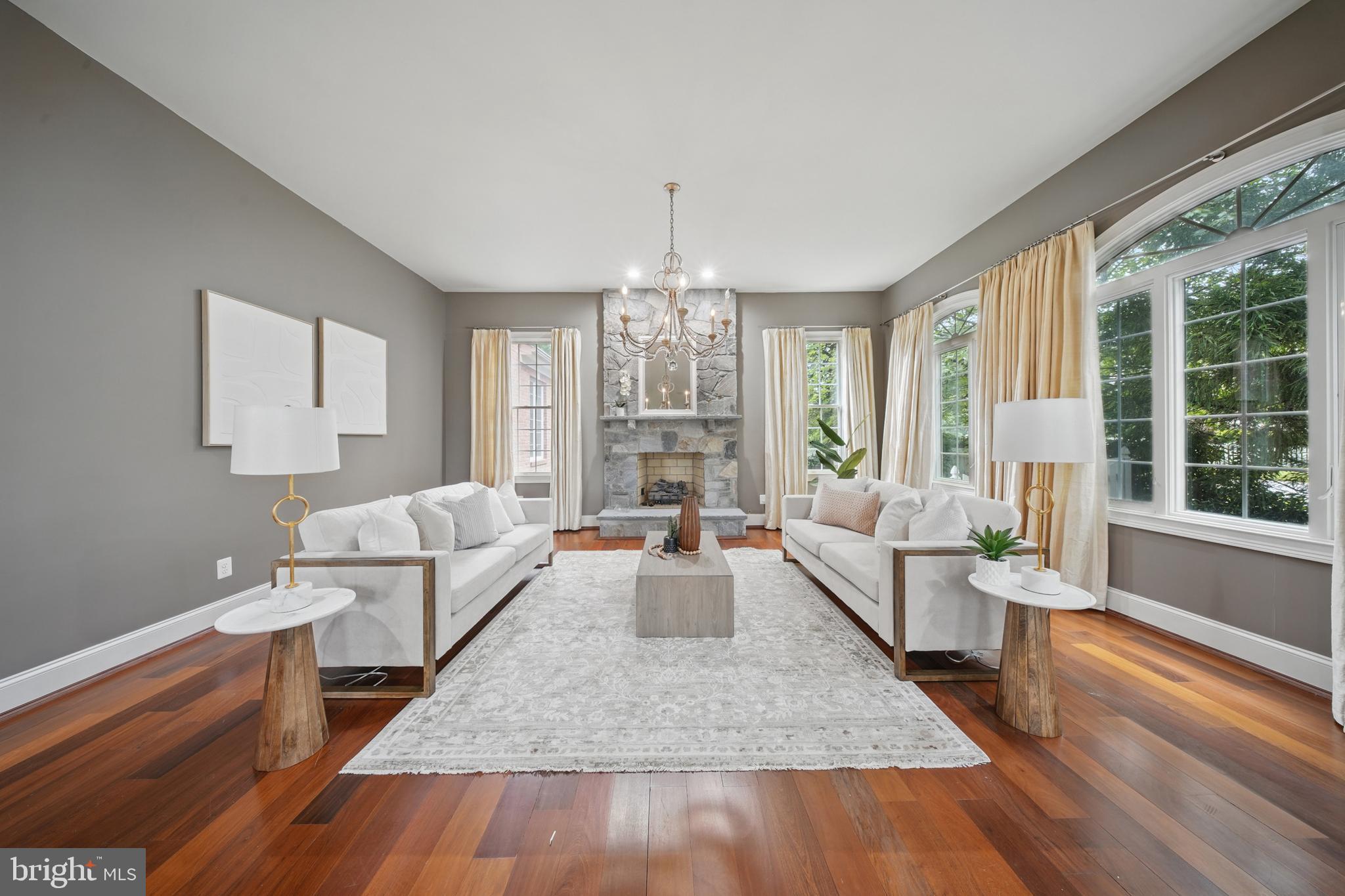 BELMONT COUNTRY CLUB - Residential